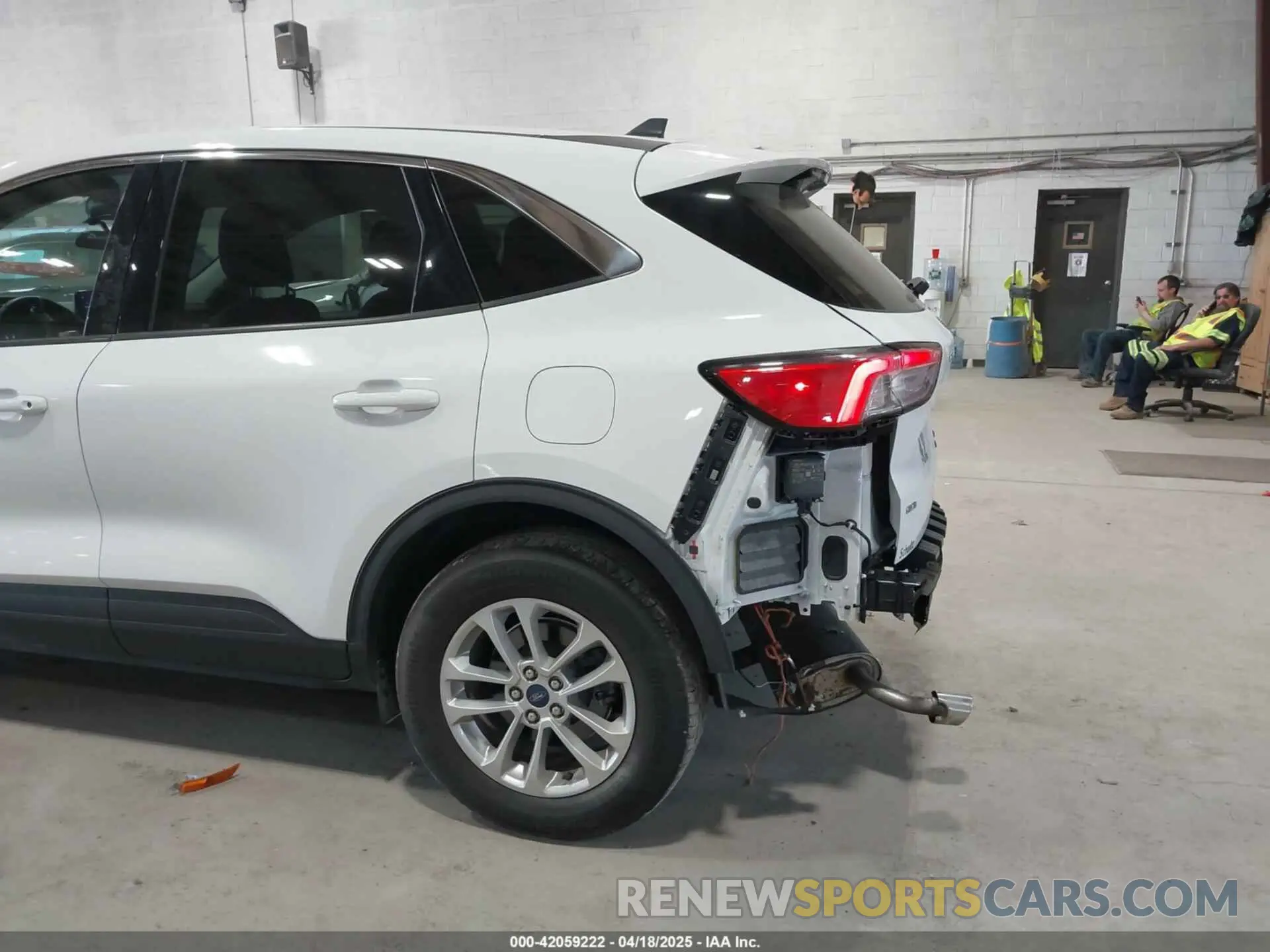 18 fotografías del automóvil dañado 1FMCU9G65NUB12899 FORD ESCAPE 2022