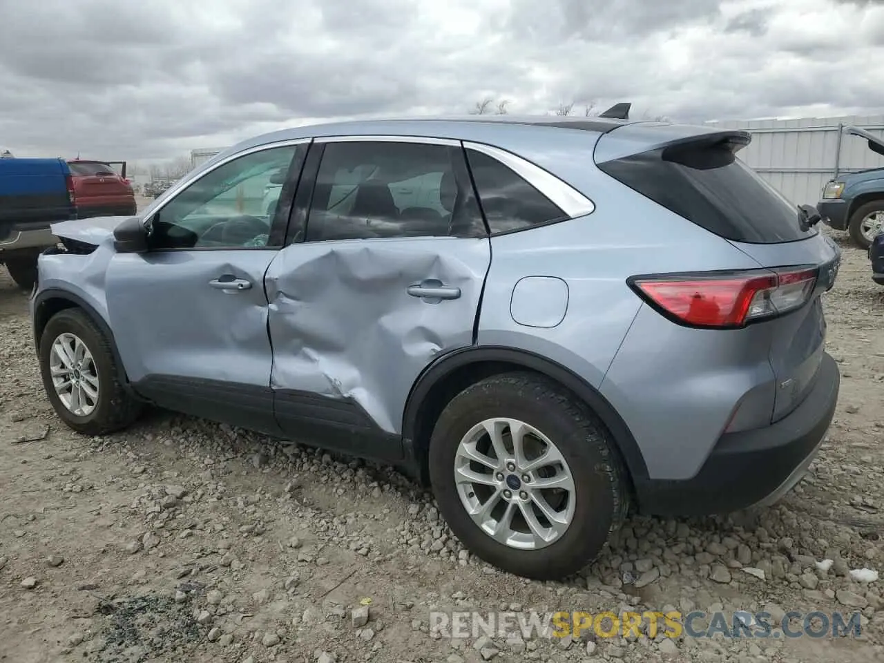 2 fotografías del automóvil dañado 1FMCU9G65NUB24163 FORD ESCAPE 2022