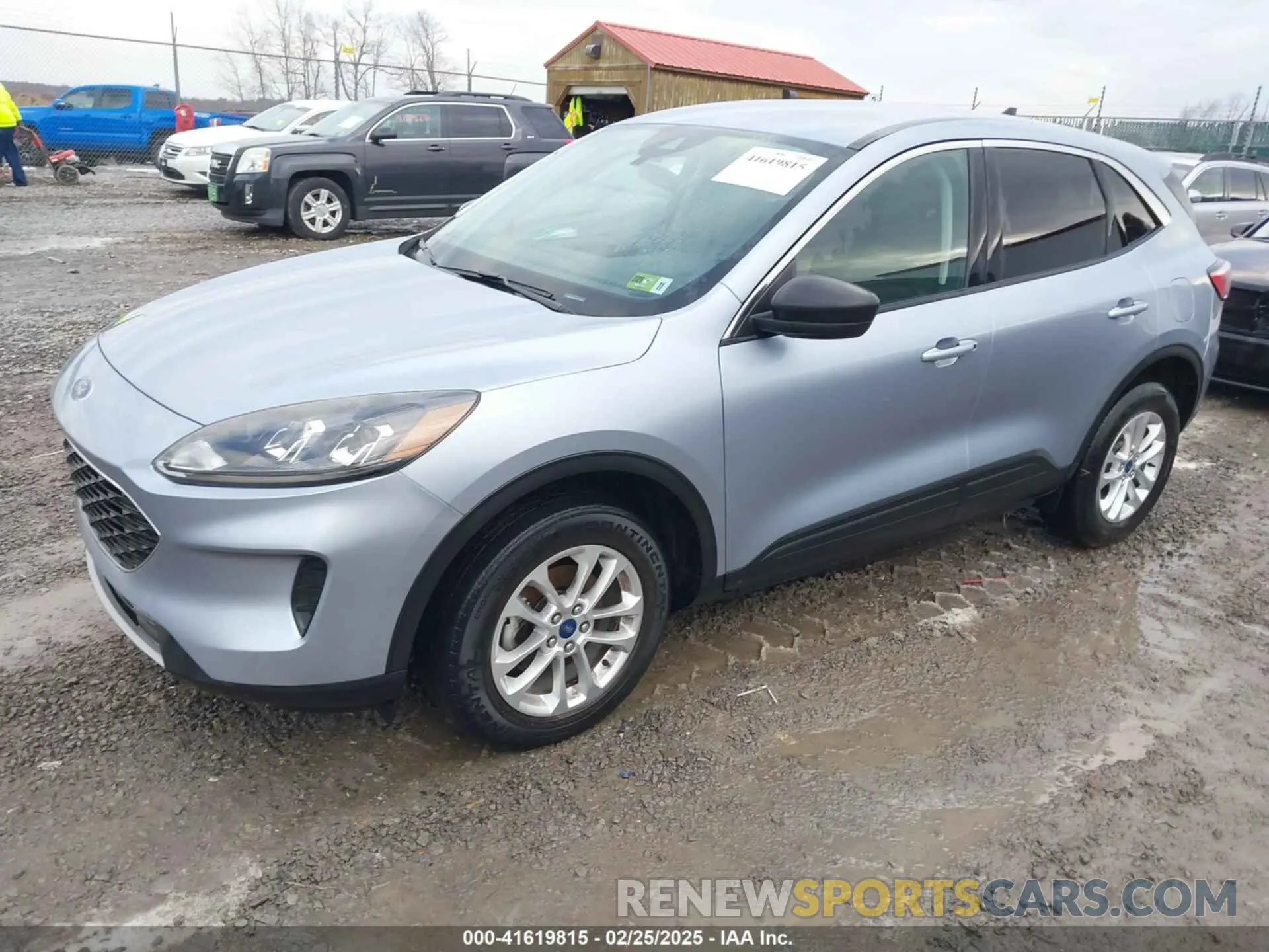 2 fotografías del automóvil dañado 1FMCU9G65NUB67689 FORD ESCAPE 2022