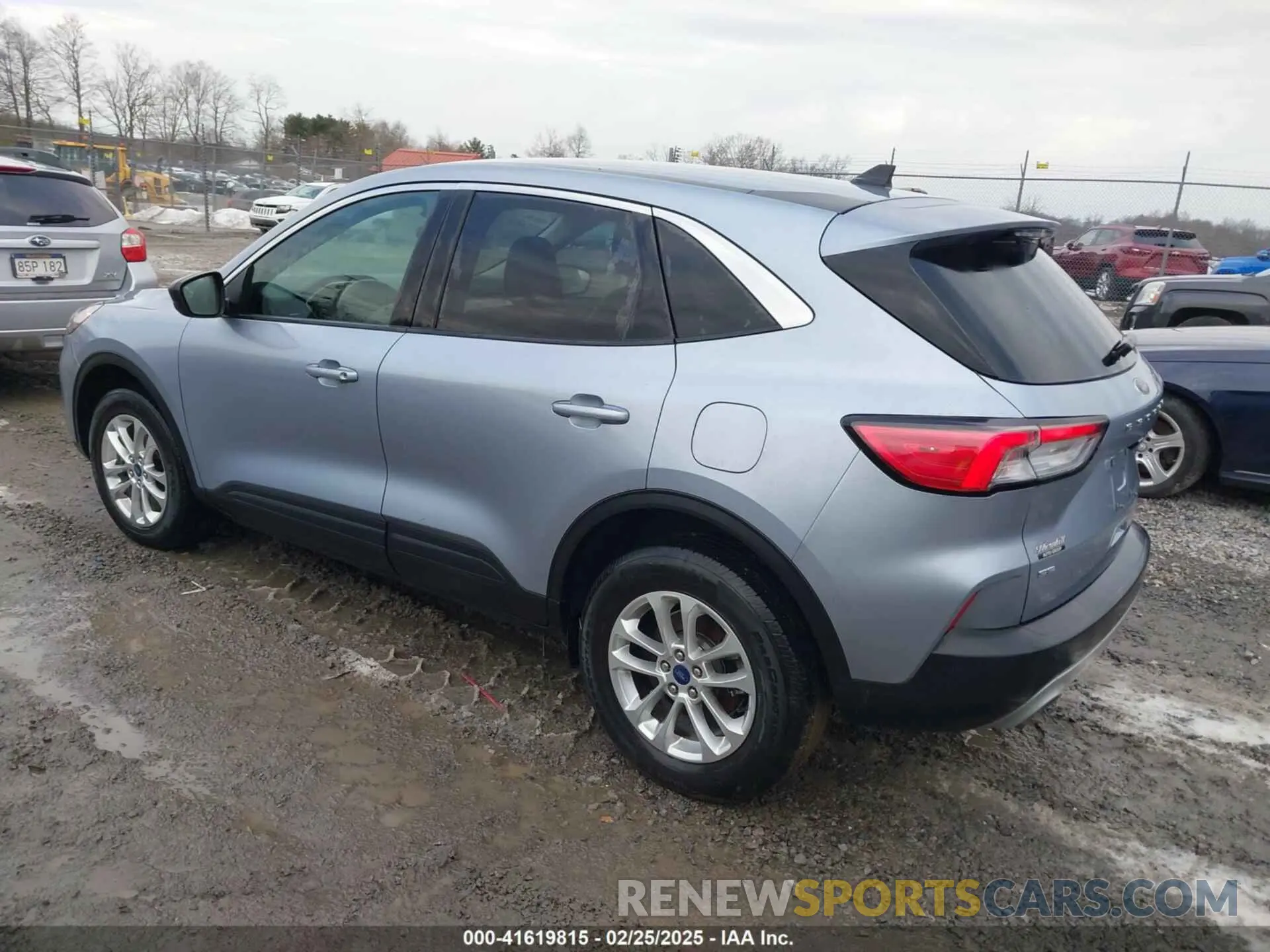 3 fotografías del automóvil dañado 1FMCU9G65NUB67689 FORD ESCAPE 2022