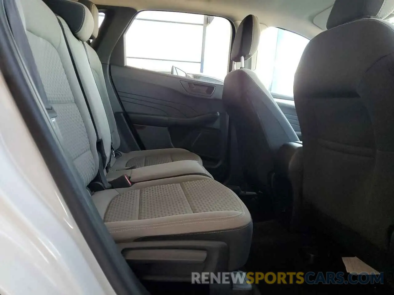 11 fotografías del automóvil dañado 1FMCU9G66NUA72798 FORD ESCAPE 2022