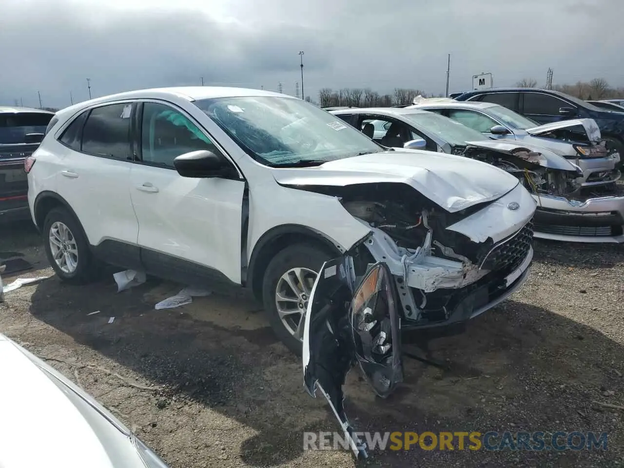 4 fotografías del automóvil dañado 1FMCU9G66NUB79754 FORD ESCAPE 2022