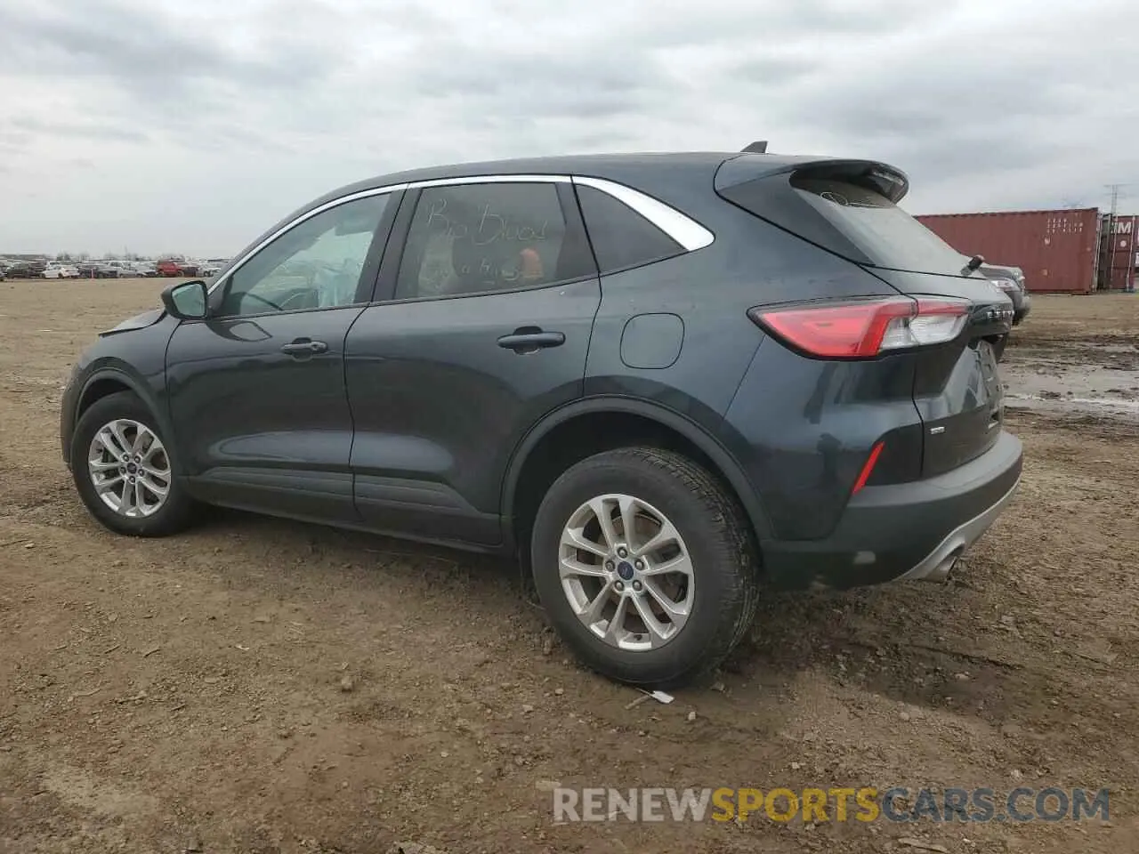 2 fotografías del automóvil dañado 1FMCU9G67NUA17776 FORD ESCAPE 2022
