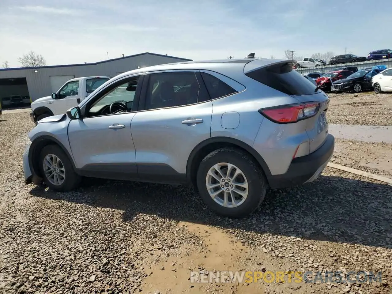 2 fotografías del automóvil dañado 1FMCU9G67NUA35257 FORD ESCAPE 2022