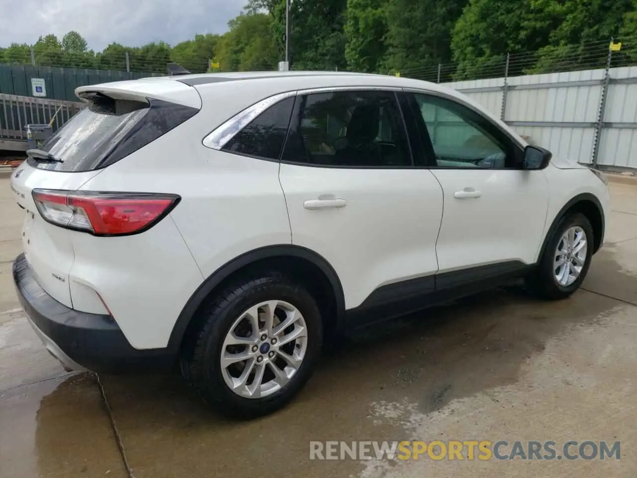 3 fotografías del automóvil dañado 1FMCU9G67NUA60594 FORD ESCAPE 2022