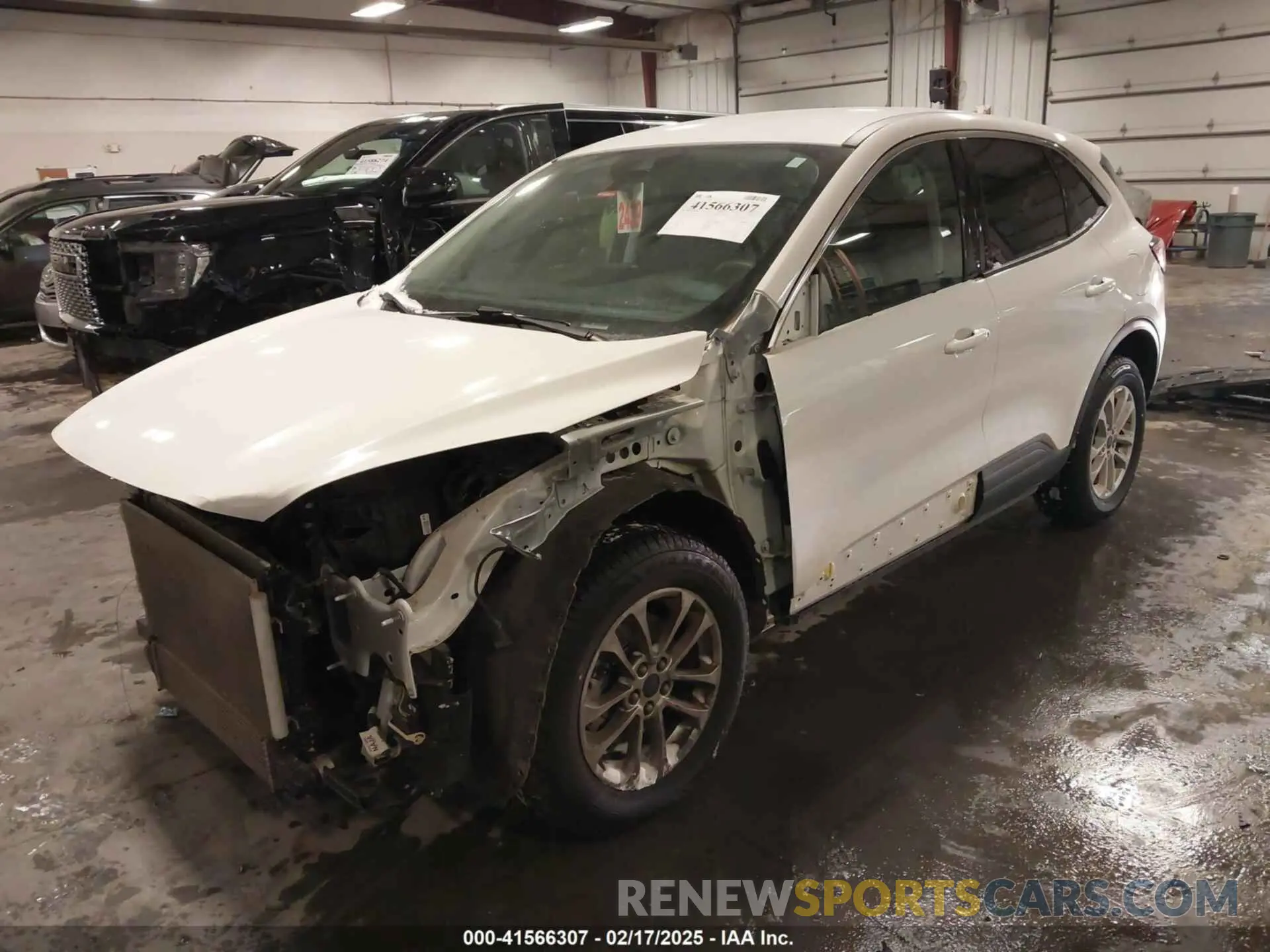 18 fotografías del automóvil dañado 1FMCU9G67NUA61017 FORD ESCAPE 2022
