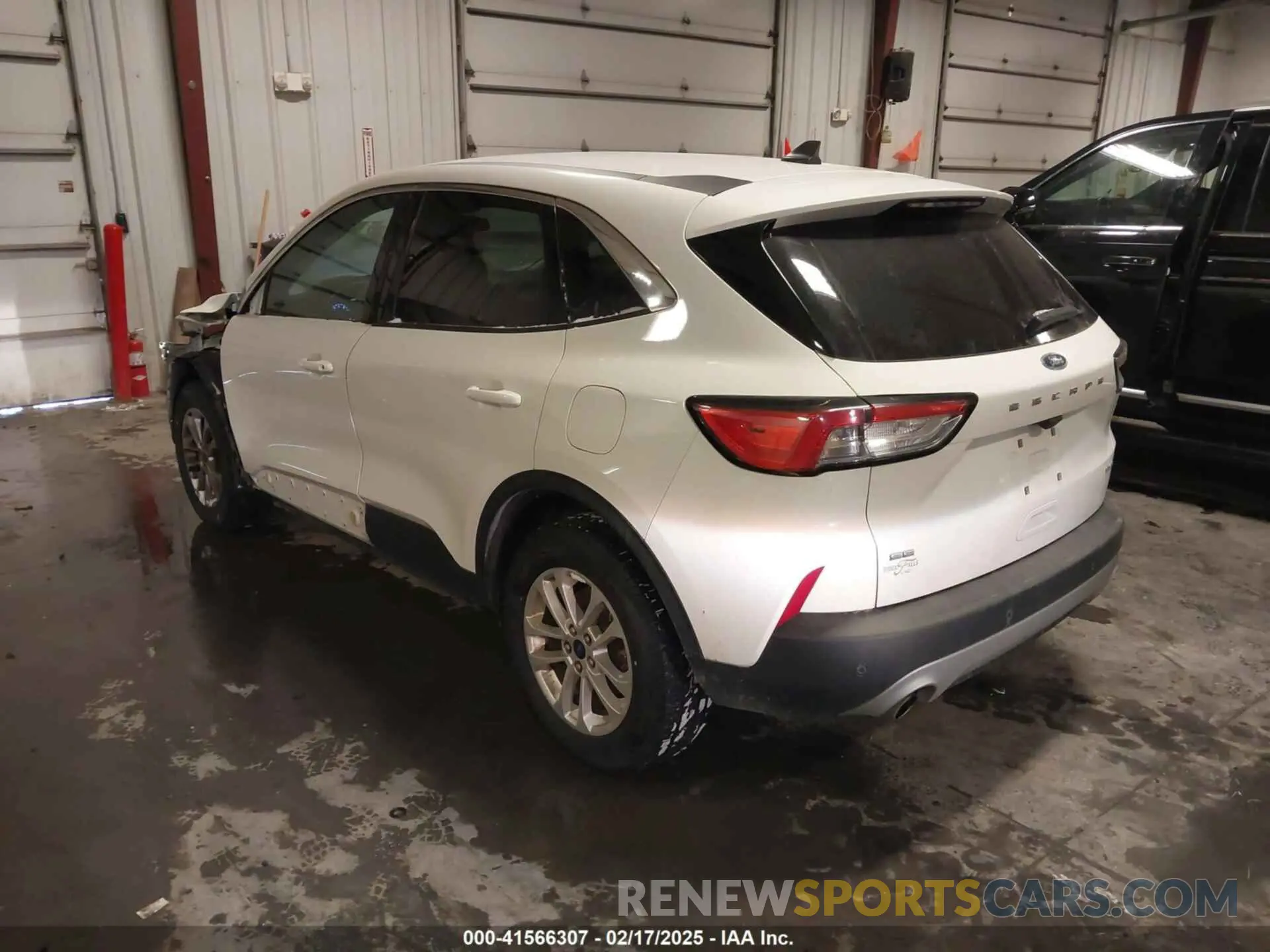 3 fotografías del automóvil dañado 1FMCU9G67NUA61017 FORD ESCAPE 2022