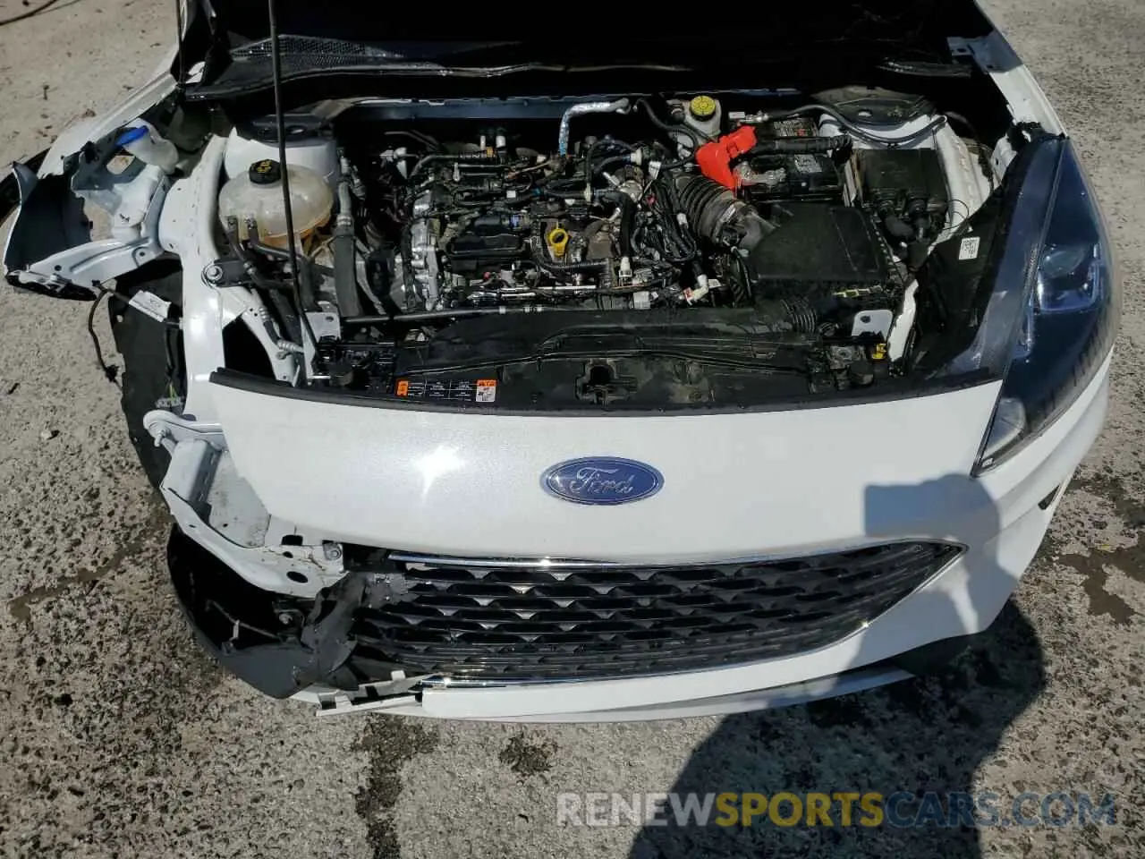 12 fotografías del automóvil dañado 1FMCU9G68NUA60880 FORD ESCAPE 2022
