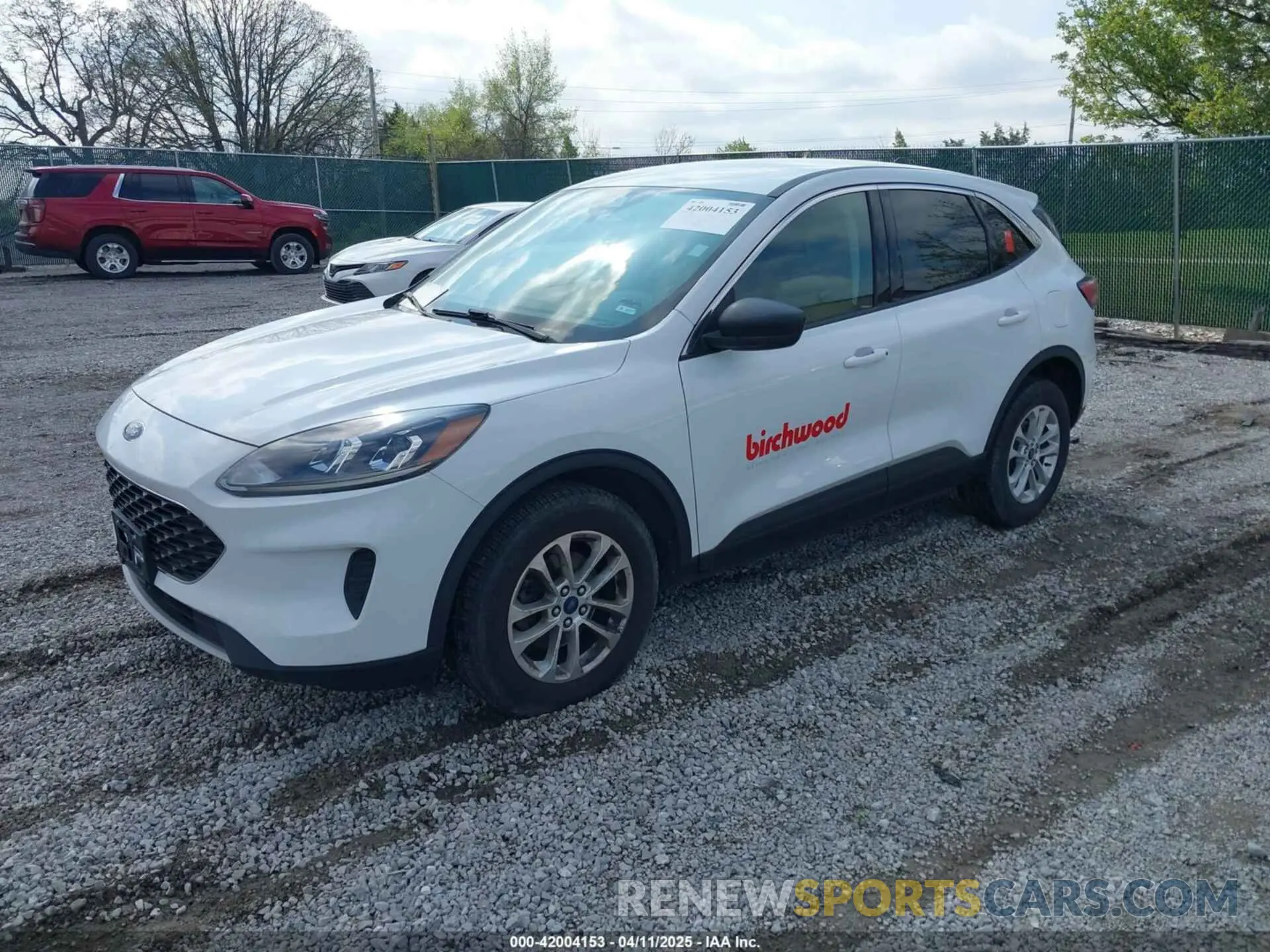 2 fotografías del automóvil dañado 1FMCU9G68NUA67439 FORD ESCAPE 2022