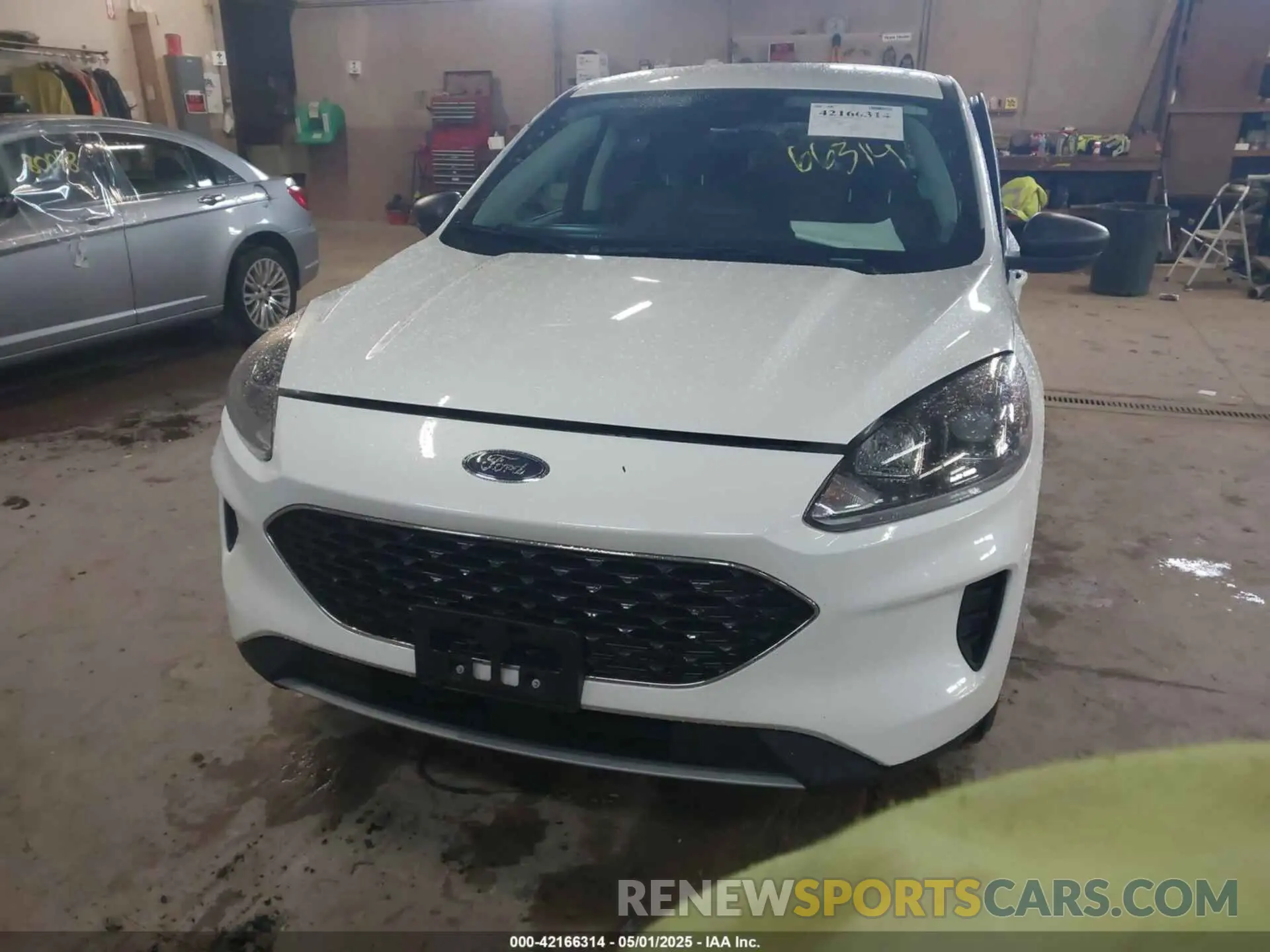 12 fotografías del automóvil dañado 1FMCU9G68NUB16493 FORD ESCAPE 2022