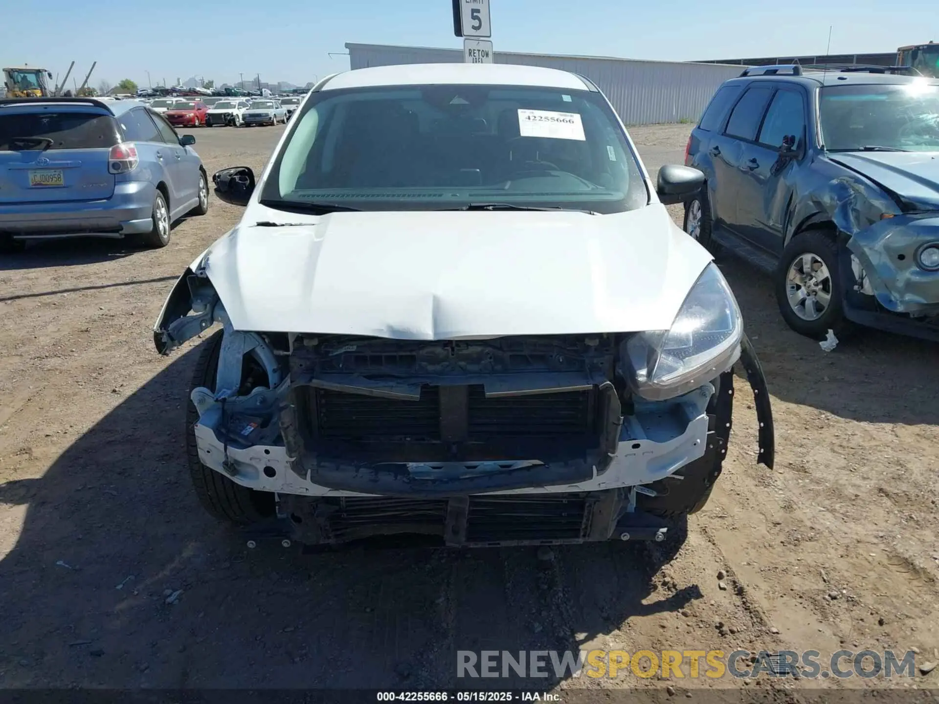 12 fotografías del automóvil dañado 1FMCU9G69NUA60967 FORD ESCAPE 2022