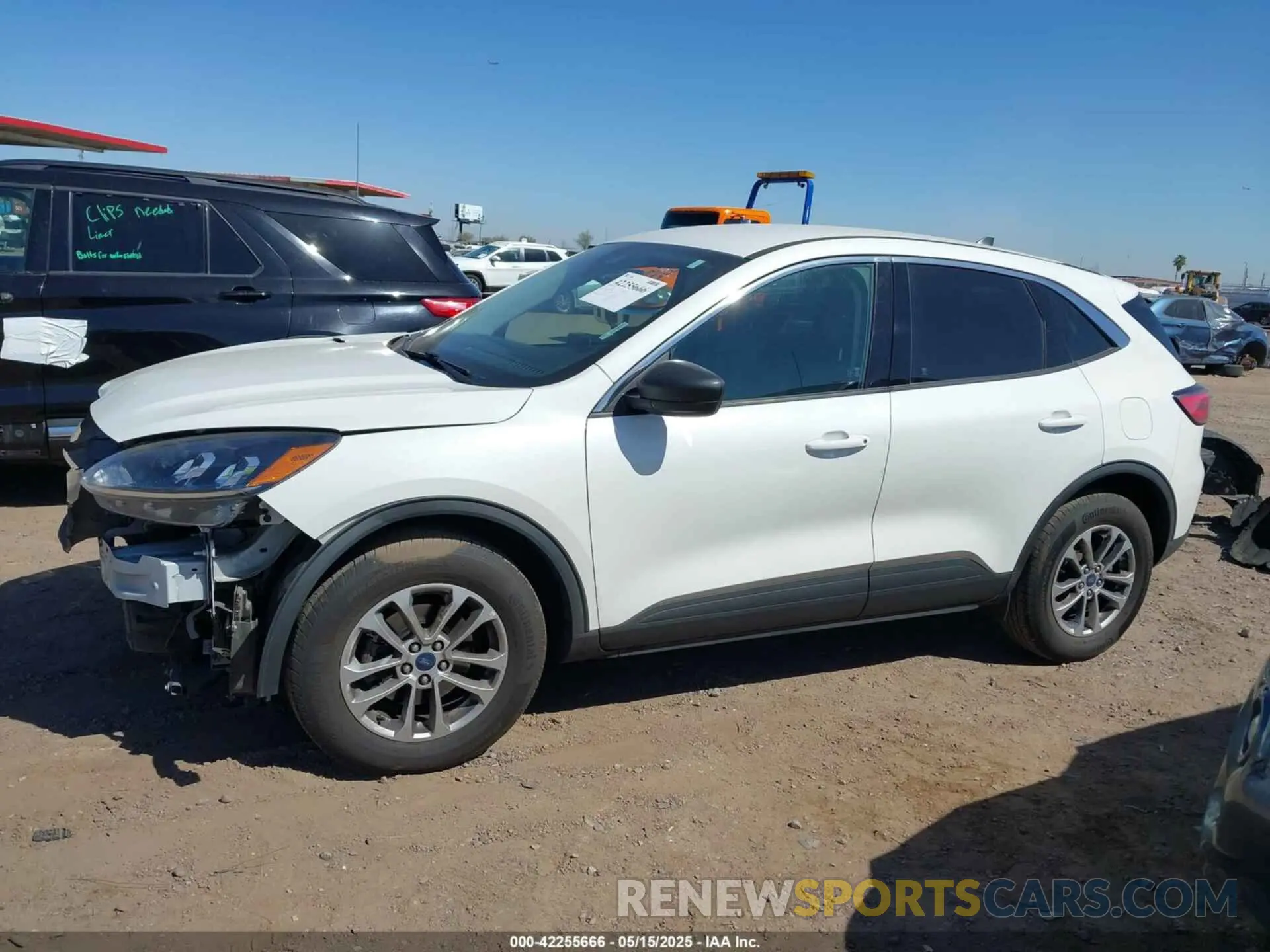 14 fotografías del automóvil dañado 1FMCU9G69NUA60967 FORD ESCAPE 2022