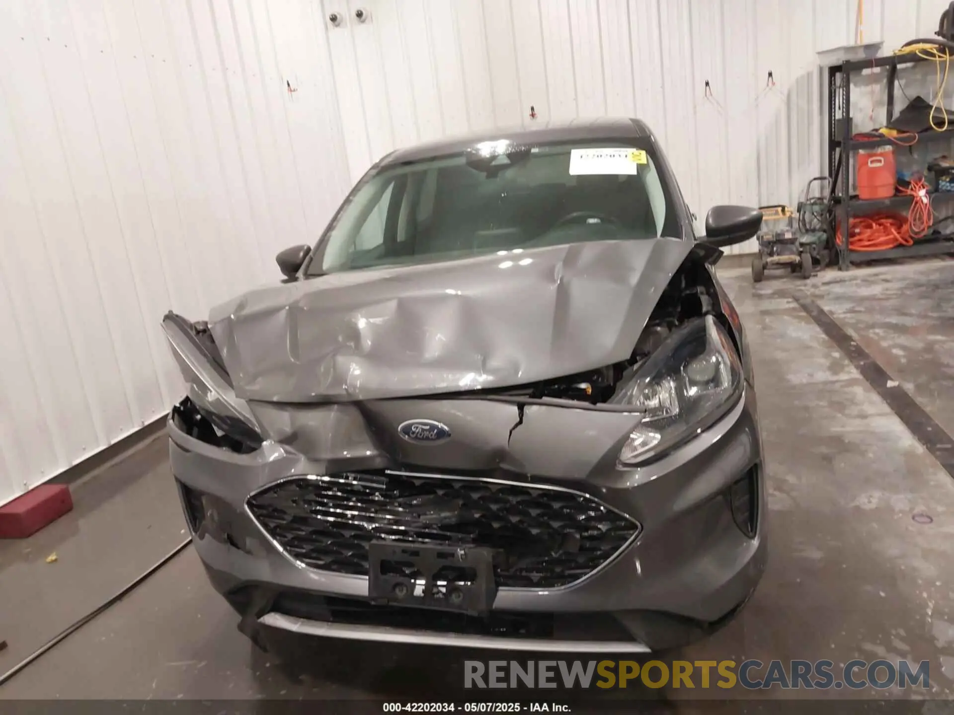 12 fotografías del automóvil dañado 1FMCU9G69NUA92477 FORD ESCAPE 2022