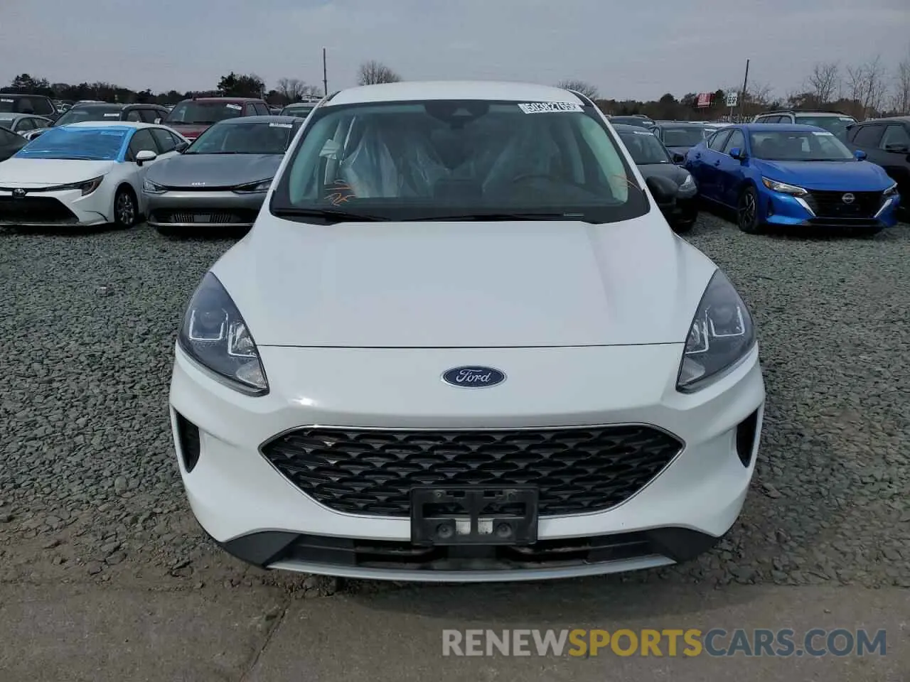 5 fotografías del automóvil dañado 1FMCU9G69NUB13389 FORD ESCAPE 2022