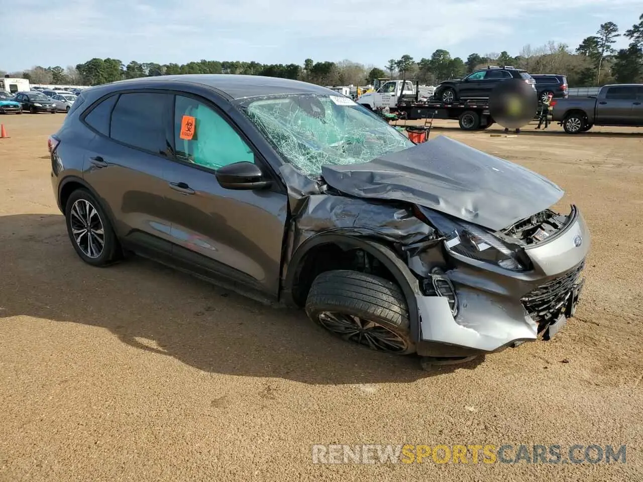 4 fotografías del automóvil dañado 1FMCU9G69NUB16230 FORD ESCAPE 2022