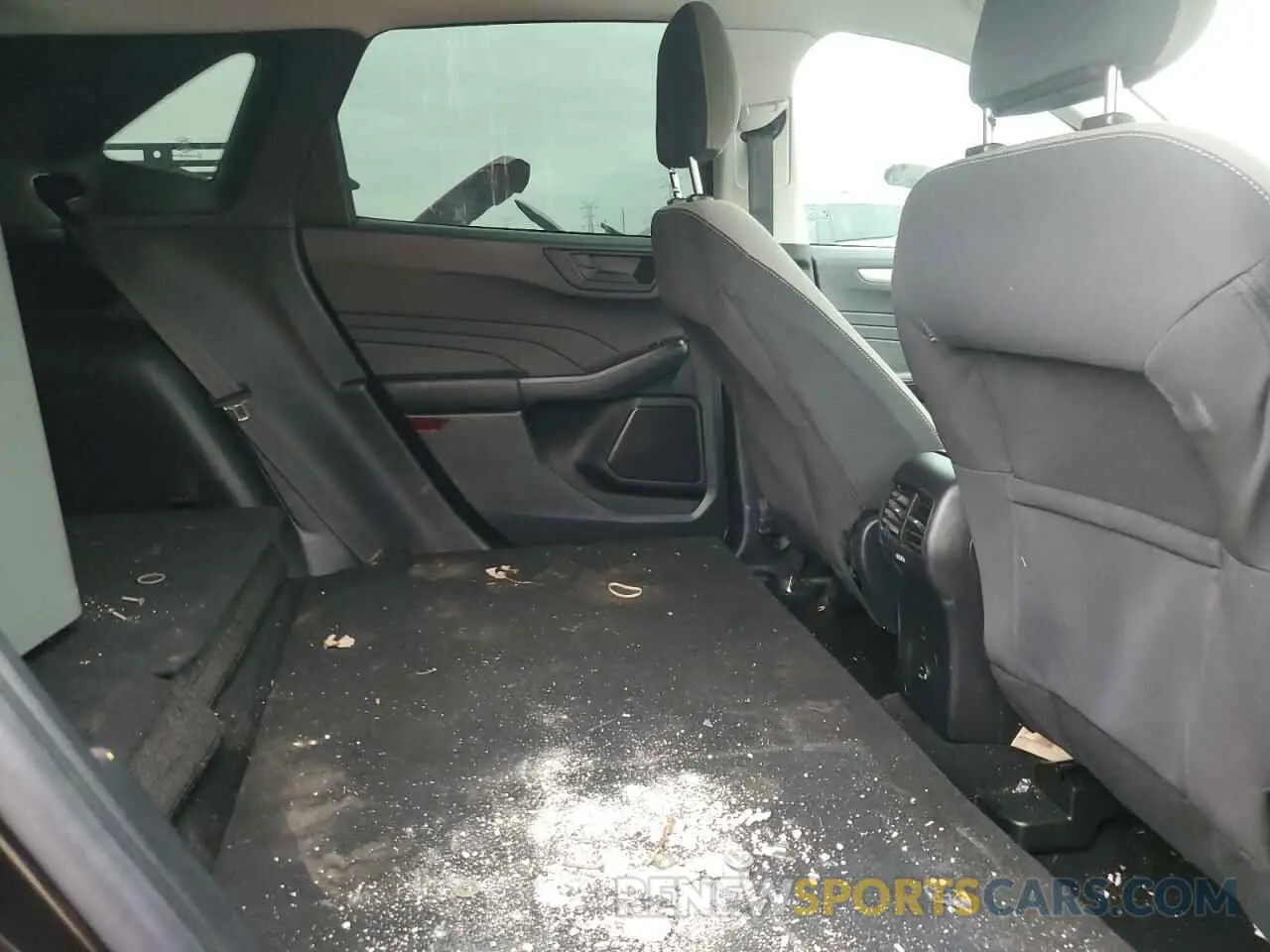 10 fotografías del automóvil dañado 1FMCU9G6XNUB10825 FORD ESCAPE 2022