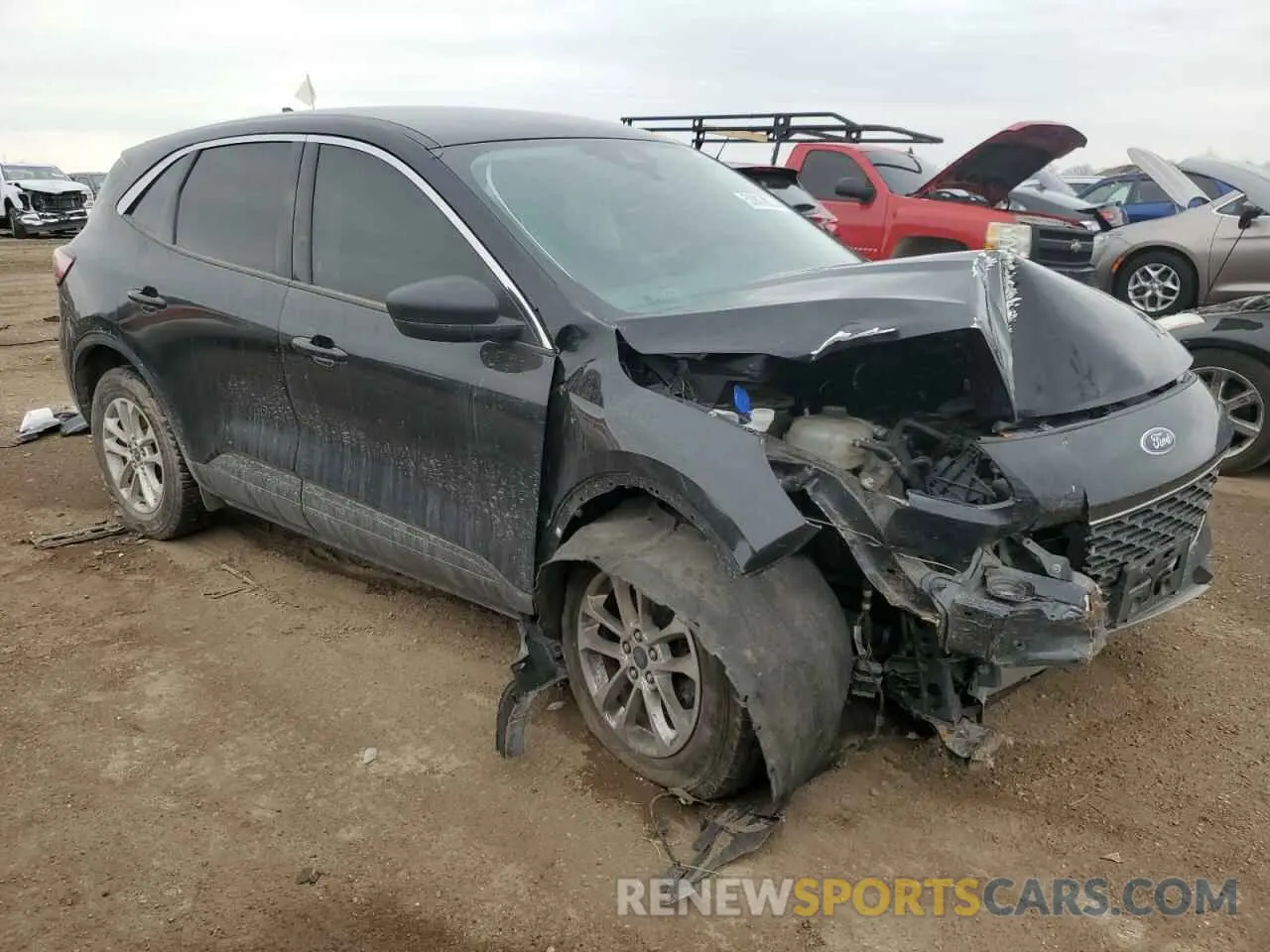 4 fotografías del automóvil dañado 1FMCU9G6XNUB10825 FORD ESCAPE 2022