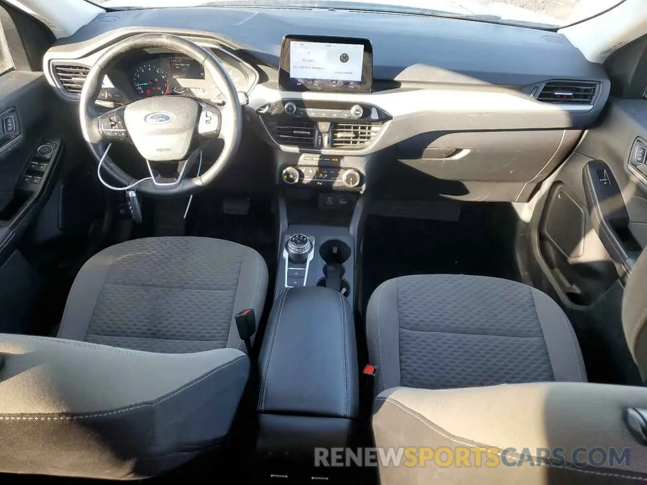 8 fotografías del automóvil dañado 1FMCU9G6XNUB29553 FORD ESCAPE 2022