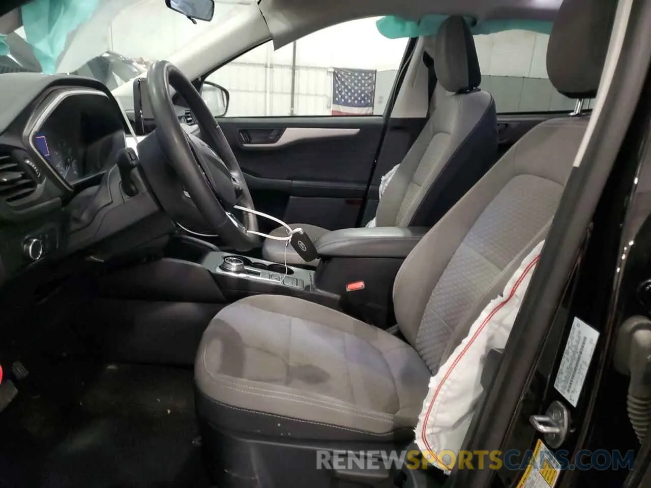 7 fotografías del automóvil dañado 1FMCU9G6XNUB71091 FORD ESCAPE 2022