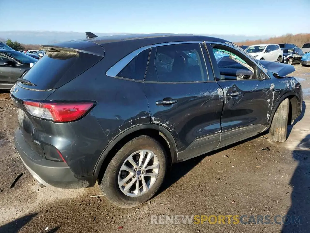 3 fotografías del automóvil dañado 1FMCU9G6XNUB90305 FORD ESCAPE 2022