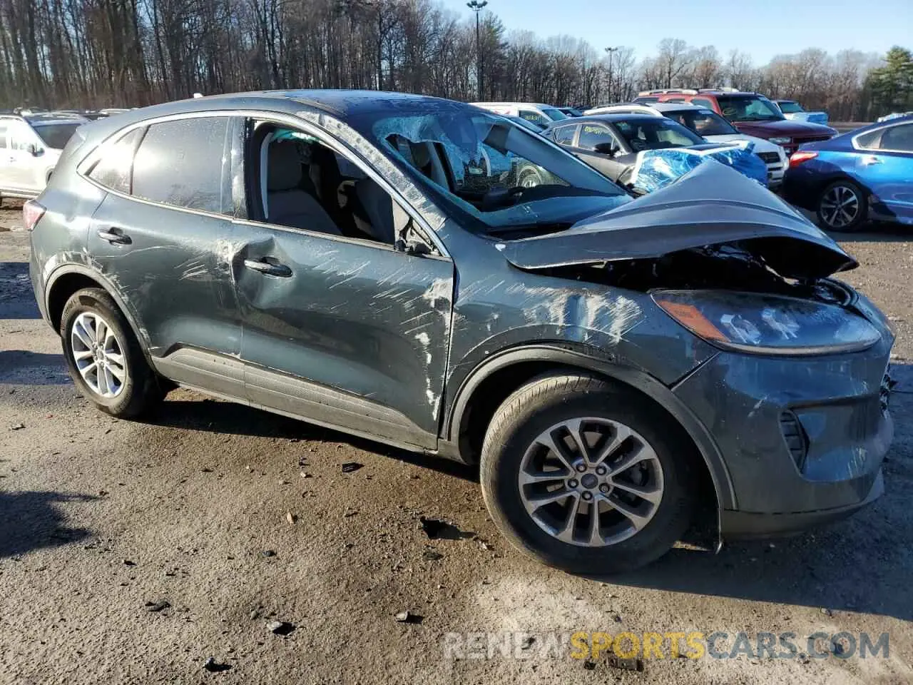 4 fotografías del automóvil dañado 1FMCU9G6XNUB90305 FORD ESCAPE 2022