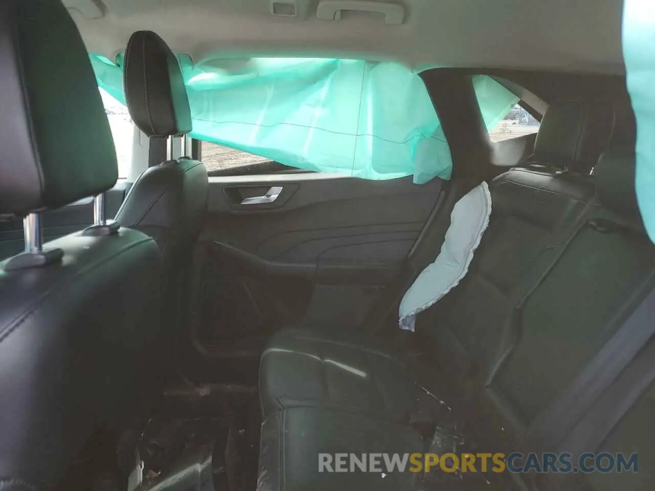 11 fotografías del automóvil dañado 1FMCU9H62NUB20702 FORD ESCAPE 2022