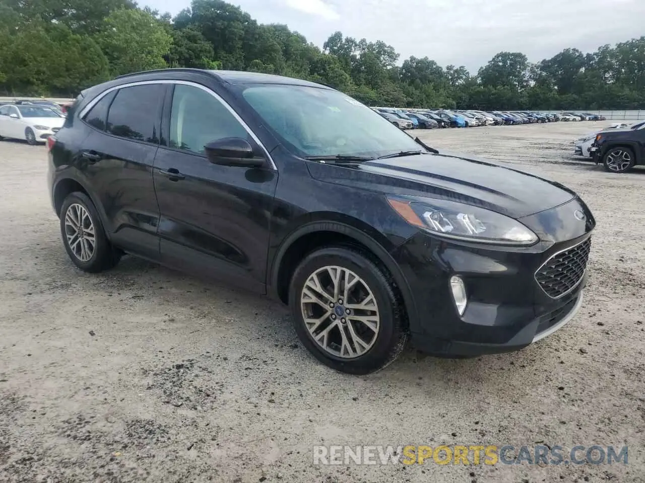 4 fotografías del automóvil dañado 1FMCU9H63NUA68982 FORD ESCAPE 2022