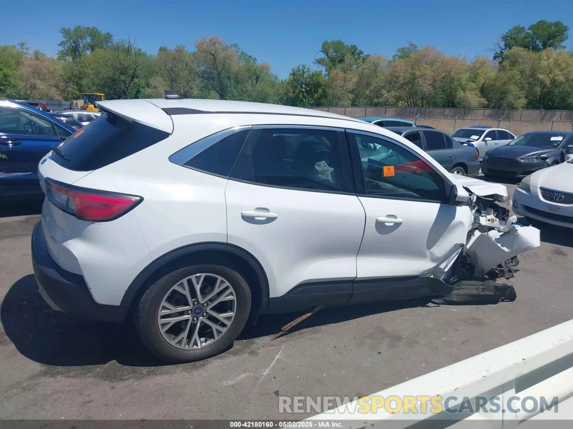 13 fotografías del automóvil dañado 1FMCU9H65NUA48099 FORD ESCAPE 2022