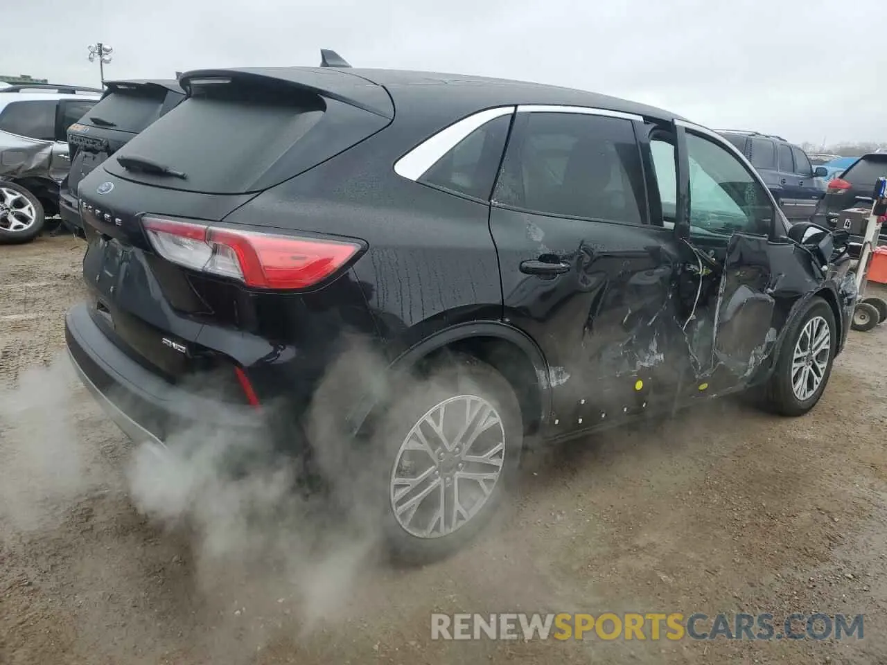 3 fotografías del automóvil dañado 1FMCU9H90NUA75544 FORD ESCAPE 2022