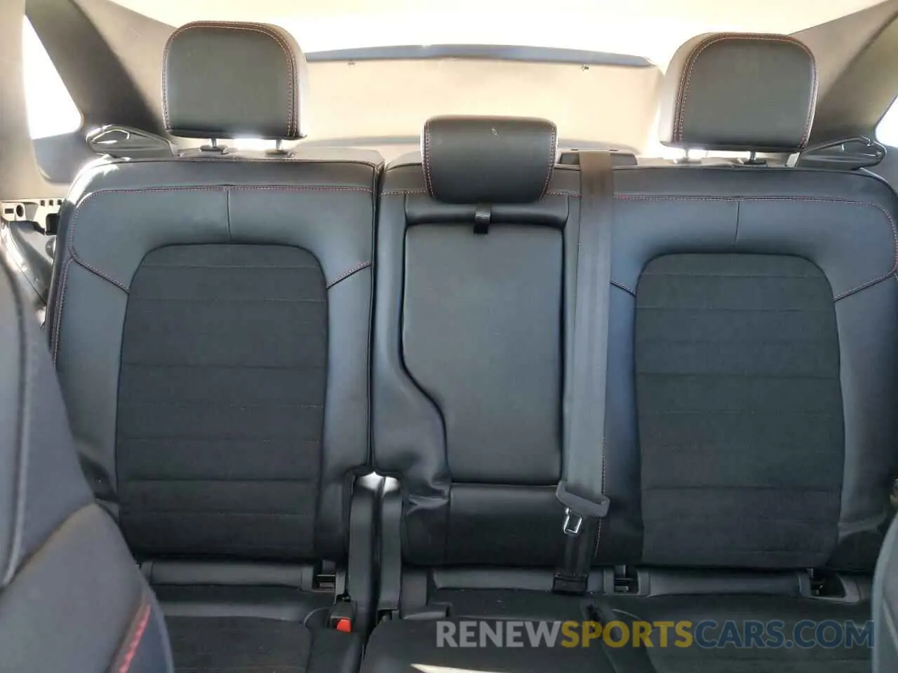 10 fotografías del automóvil dañado 1FMCU9H90NUB33927 FORD ESCAPE 2022