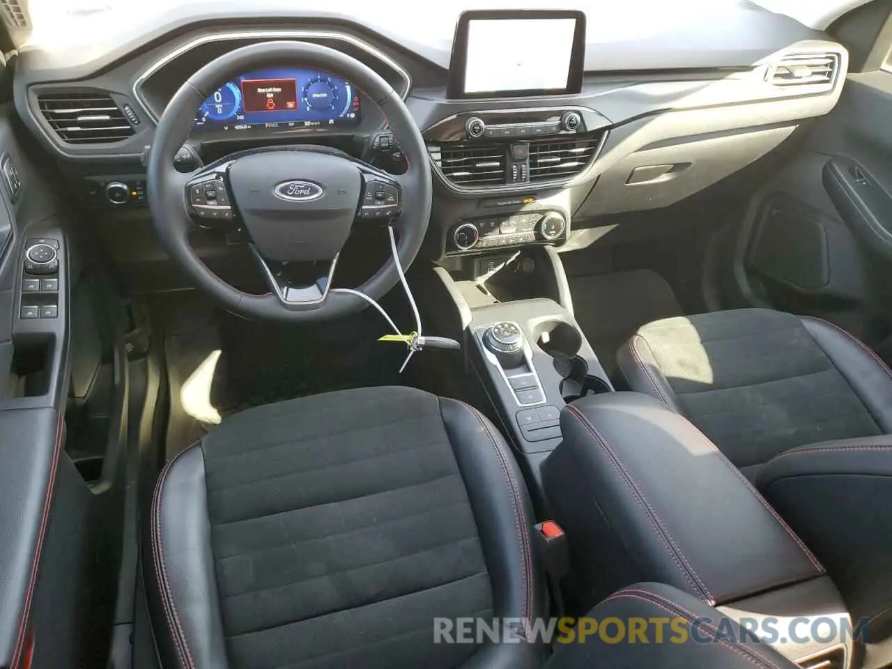 8 fotografías del automóvil dañado 1FMCU9H90NUB33927 FORD ESCAPE 2022