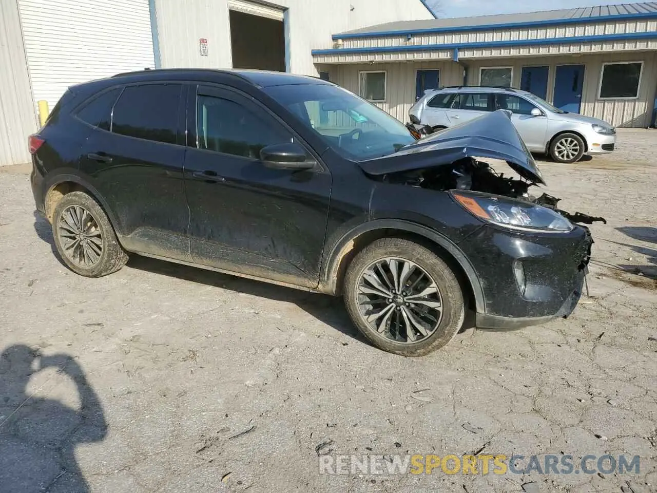 4 fotografías del automóvil dañado 1FMCU9H91NUA26143 FORD ESCAPE 2022