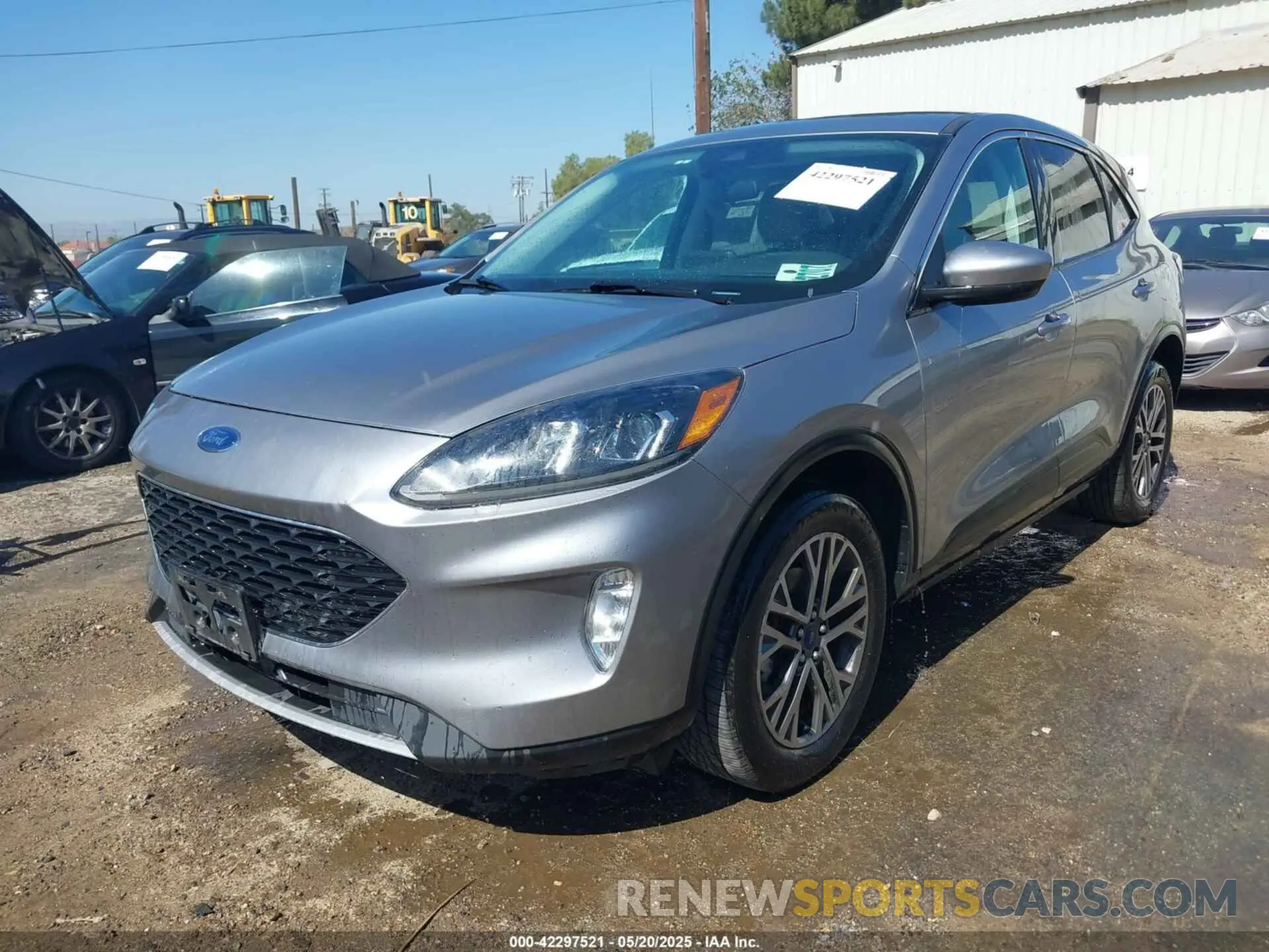 2 fotografías del automóvil dañado 1FMCU9H92NUB12920 FORD ESCAPE 2022