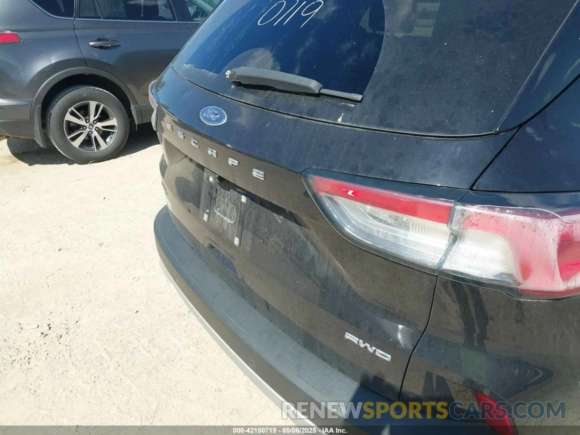19 fotografías del automóvil dañado 1FMCU9H94NUA45592 FORD ESCAPE 2022