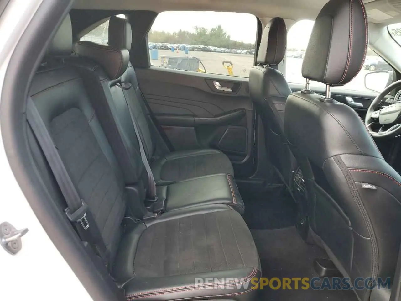 11 fotografías del automóvil dañado 1FMCU9H94NUB38659 FORD ESCAPE 2022