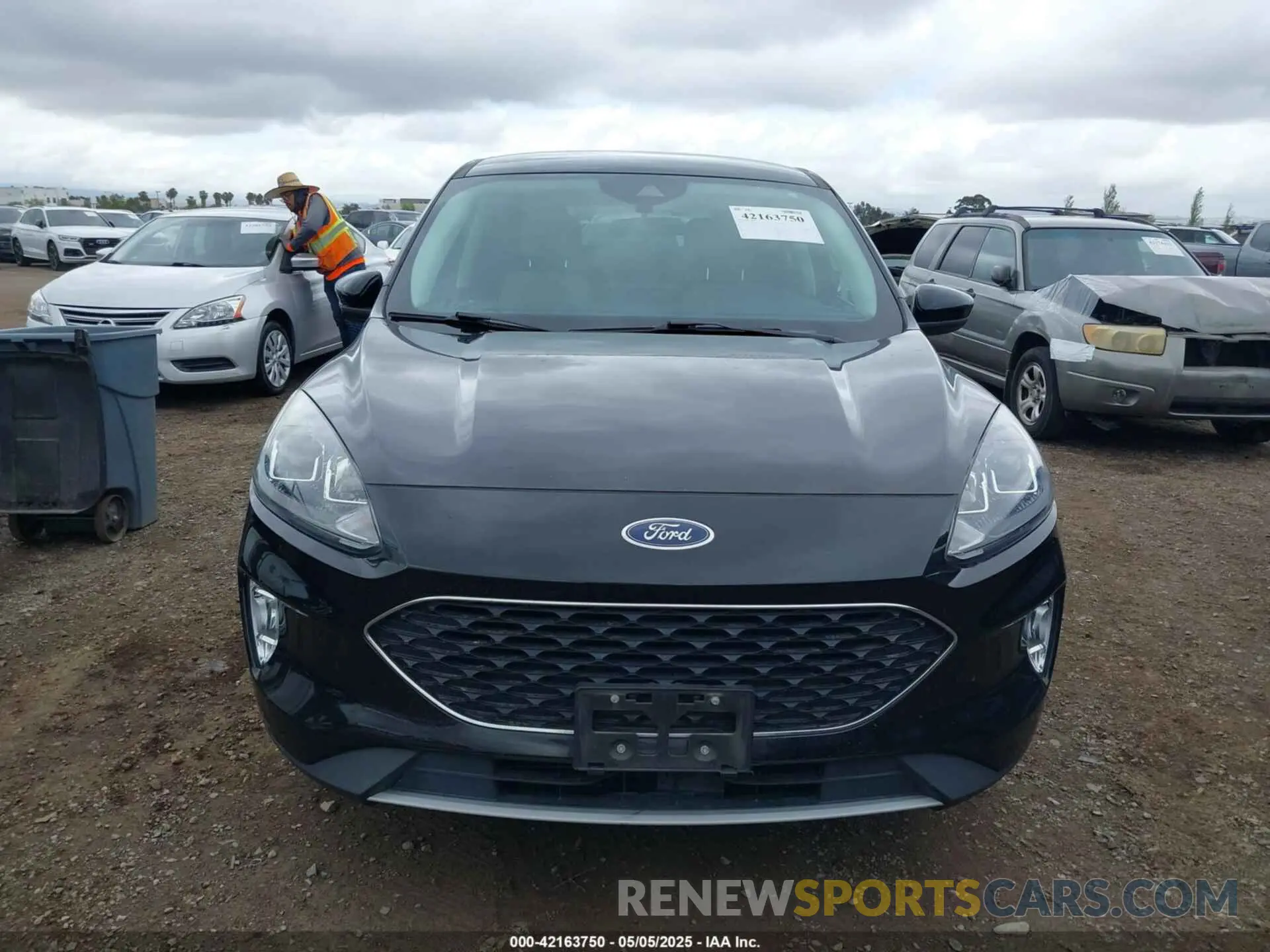 12 fotografías del automóvil dañado 1FMCU9H96NUA75175 FORD ESCAPE 2022