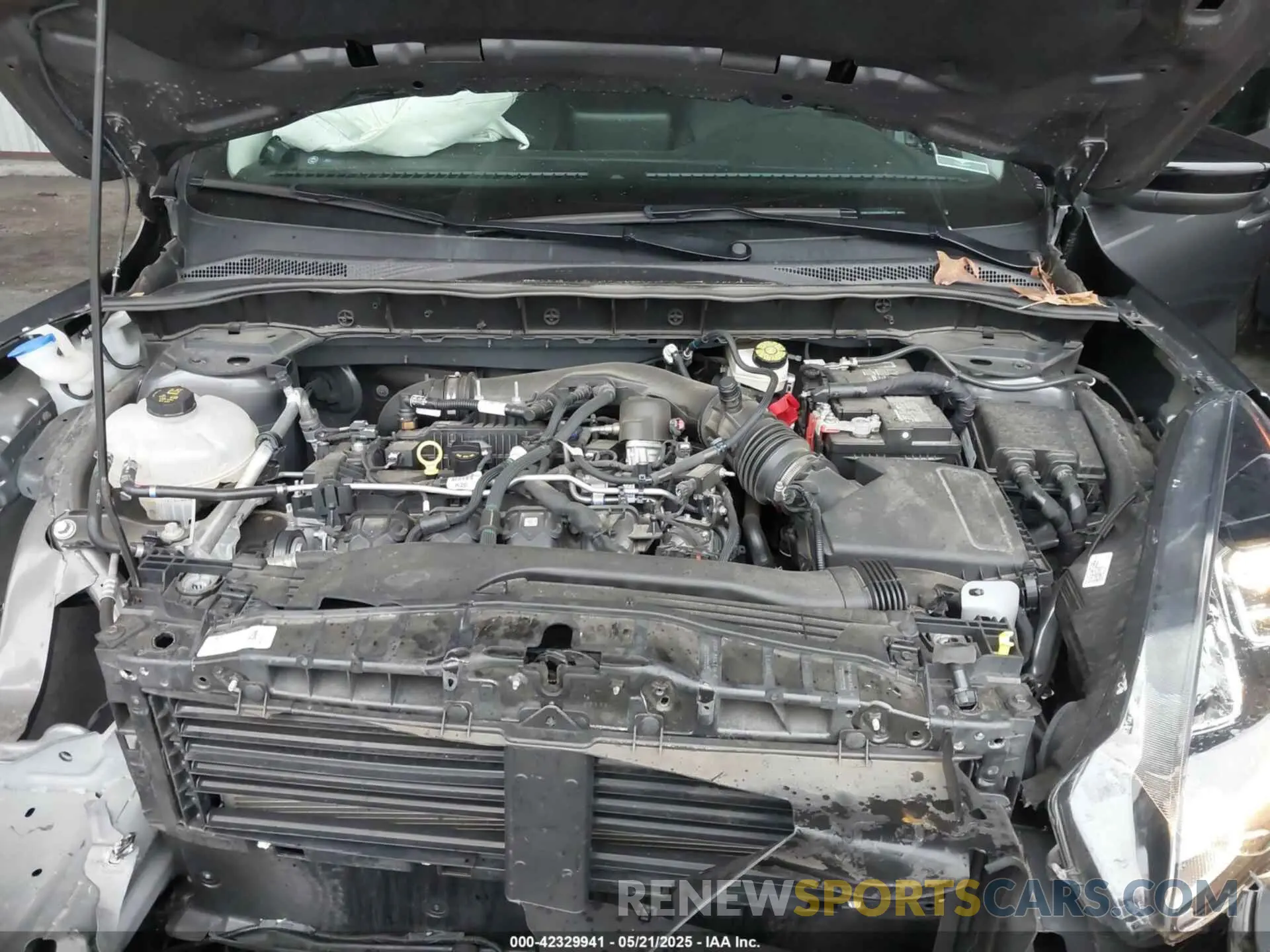 10 fotografías del automóvil dañado 1FMCU9H99NUB98422 FORD ESCAPE 2022