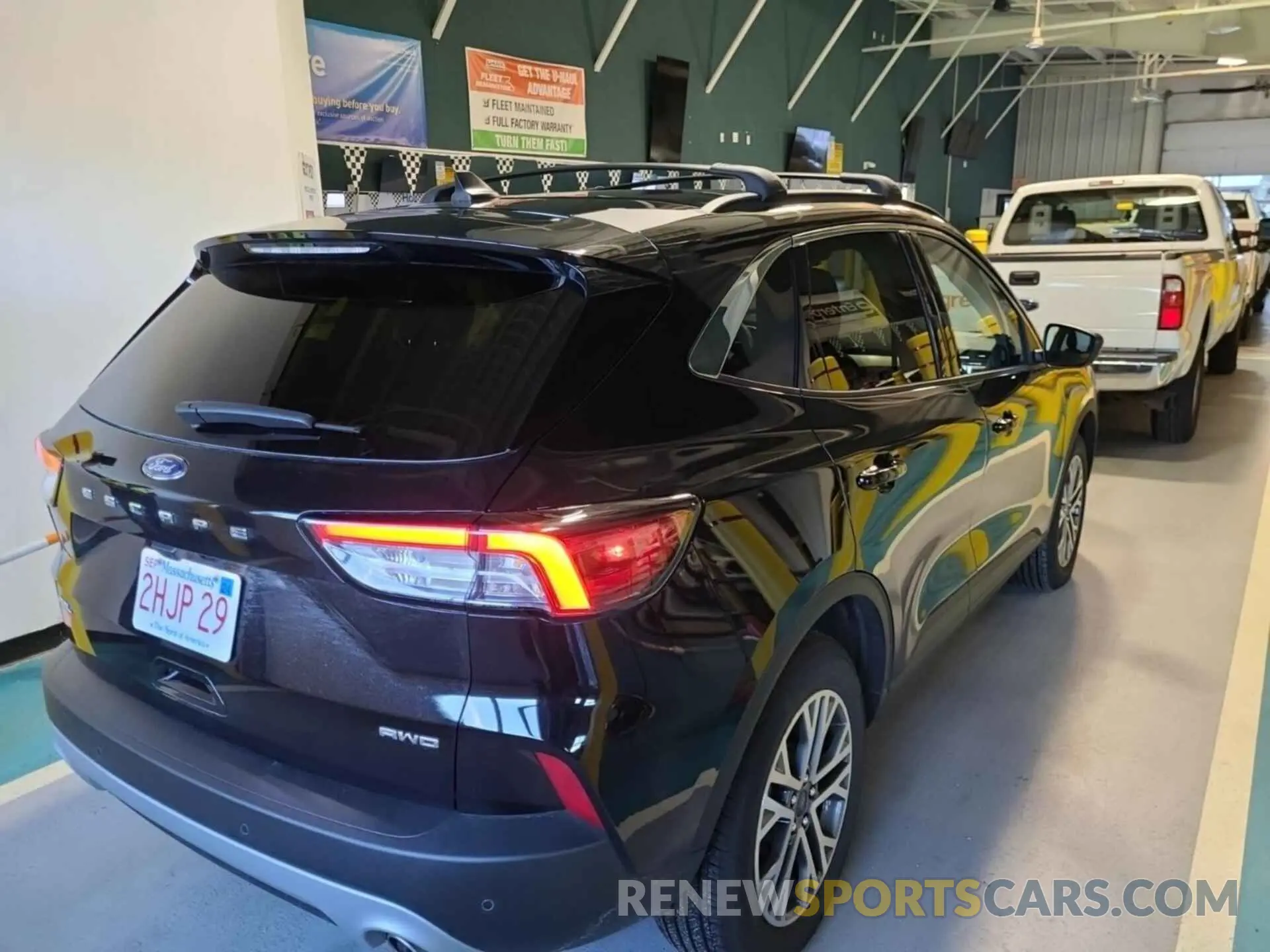 7 fotografías del automóvil dañado 1FMCU9H9XNUA49176 FORD ESCAPE 2022