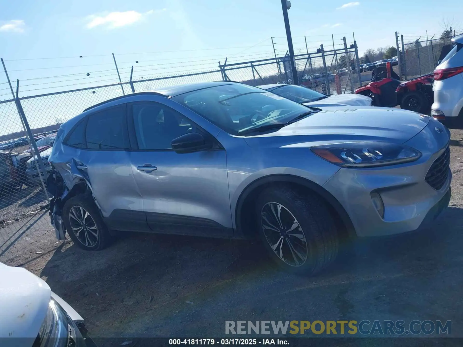 13 fotografías del automóvil dañado 1FMCU9H9XNUC02817 FORD ESCAPE 2022