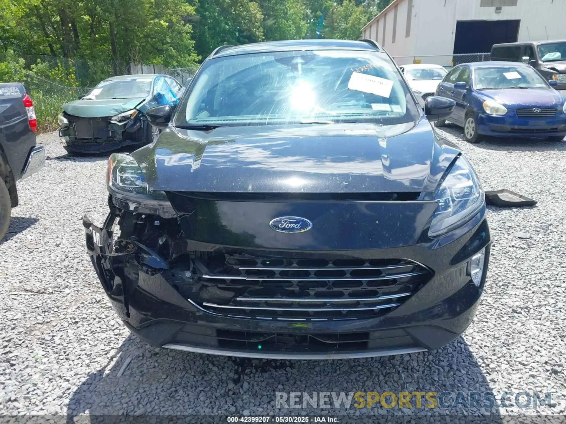 12 fotografías del automóvil dañado 1FMCU9J90NUB61267 FORD ESCAPE 2022