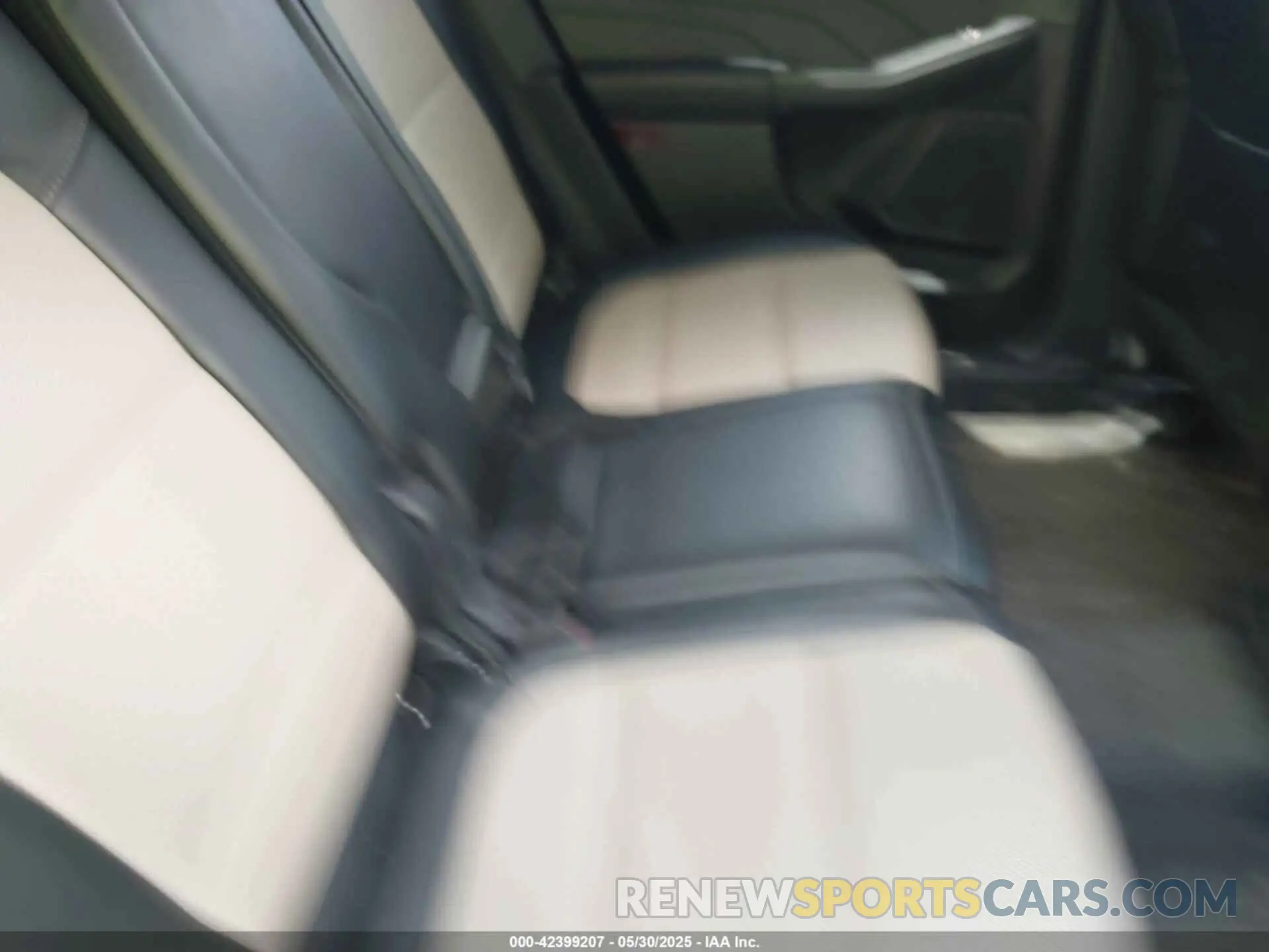 8 fotografías del automóvil dañado 1FMCU9J90NUB61267 FORD ESCAPE 2022