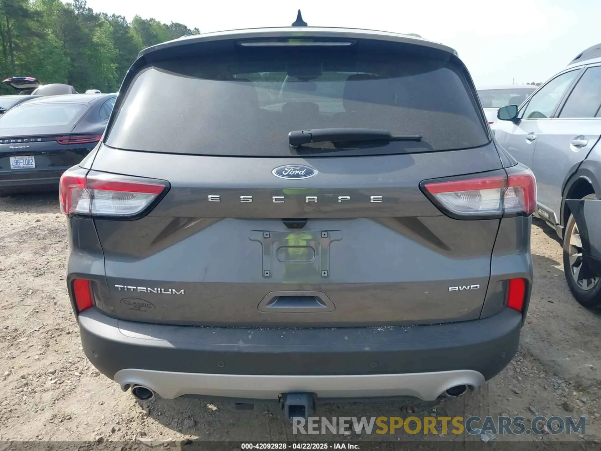 17 fotografías del automóvil dañado 1FMCU9J91NUB87215 FORD ESCAPE 2022