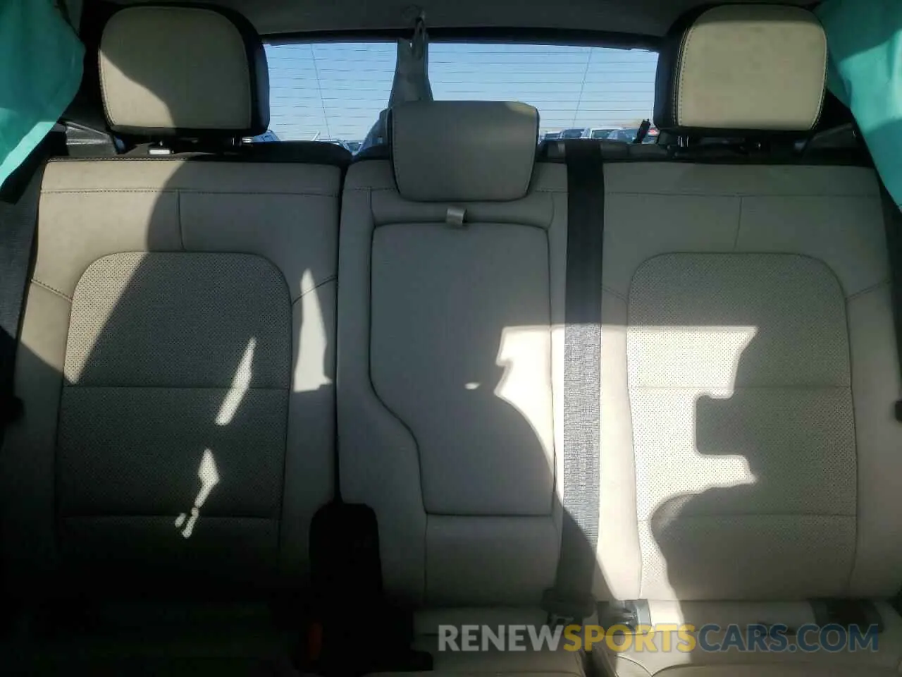 10 fotografías del automóvil dañado 1FMCU9J94NUA04244 FORD ESCAPE 2022
