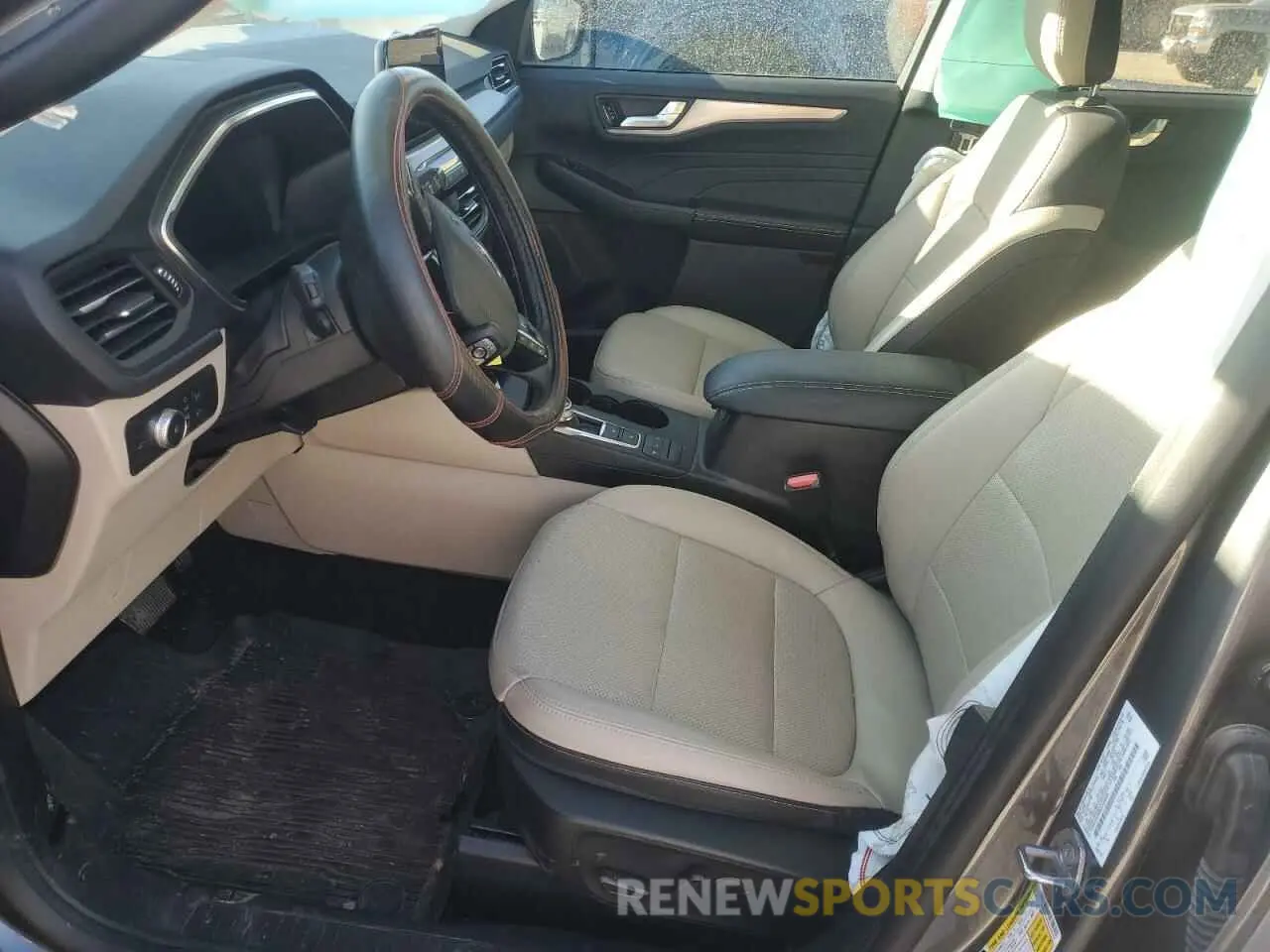 7 fotografías del automóvil dañado 1FMCU9J94NUA04244 FORD ESCAPE 2022