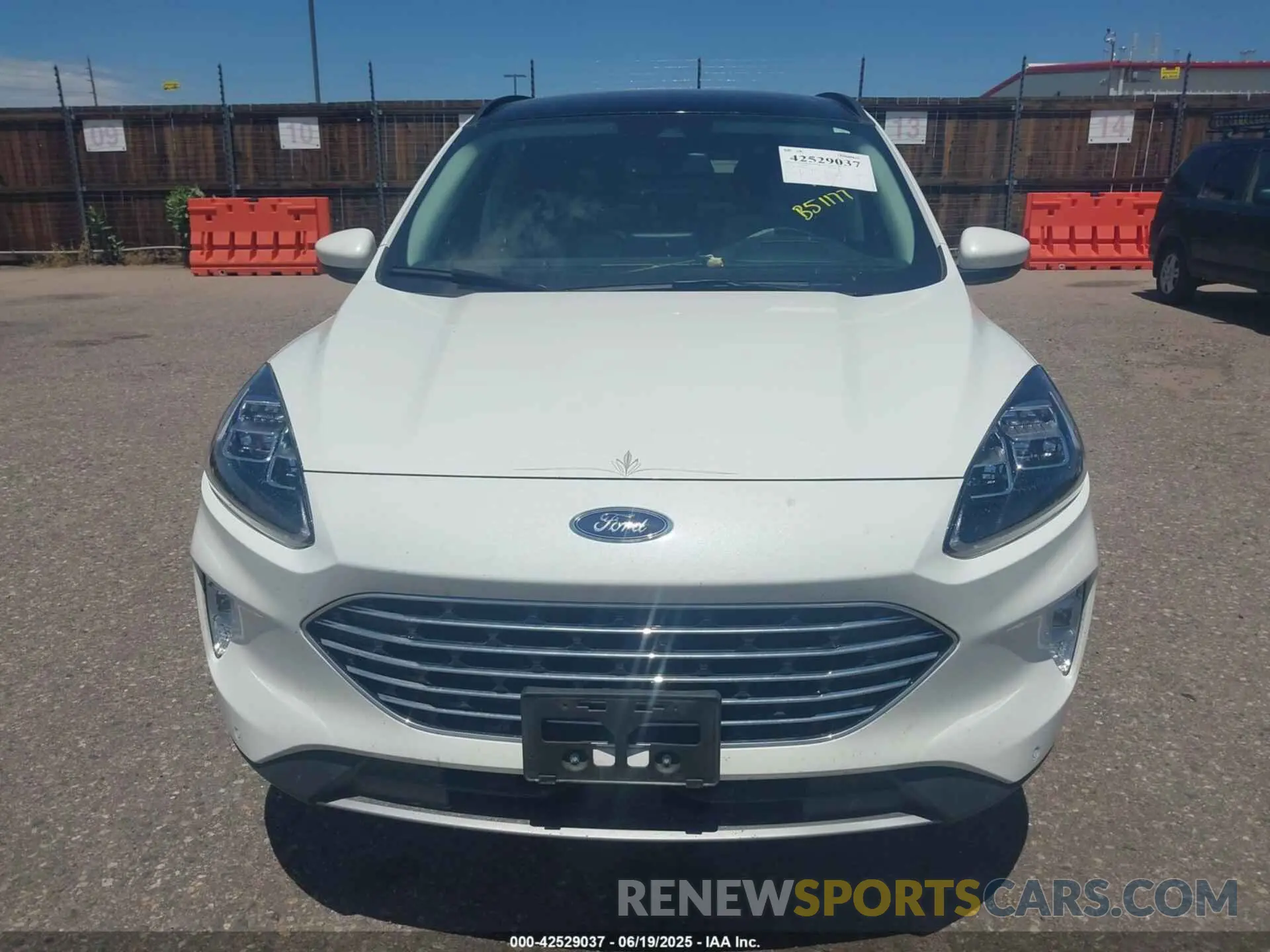 12 fotografías del automóvil dañado 1FMCU9J94NUB51177 FORD ESCAPE 2022