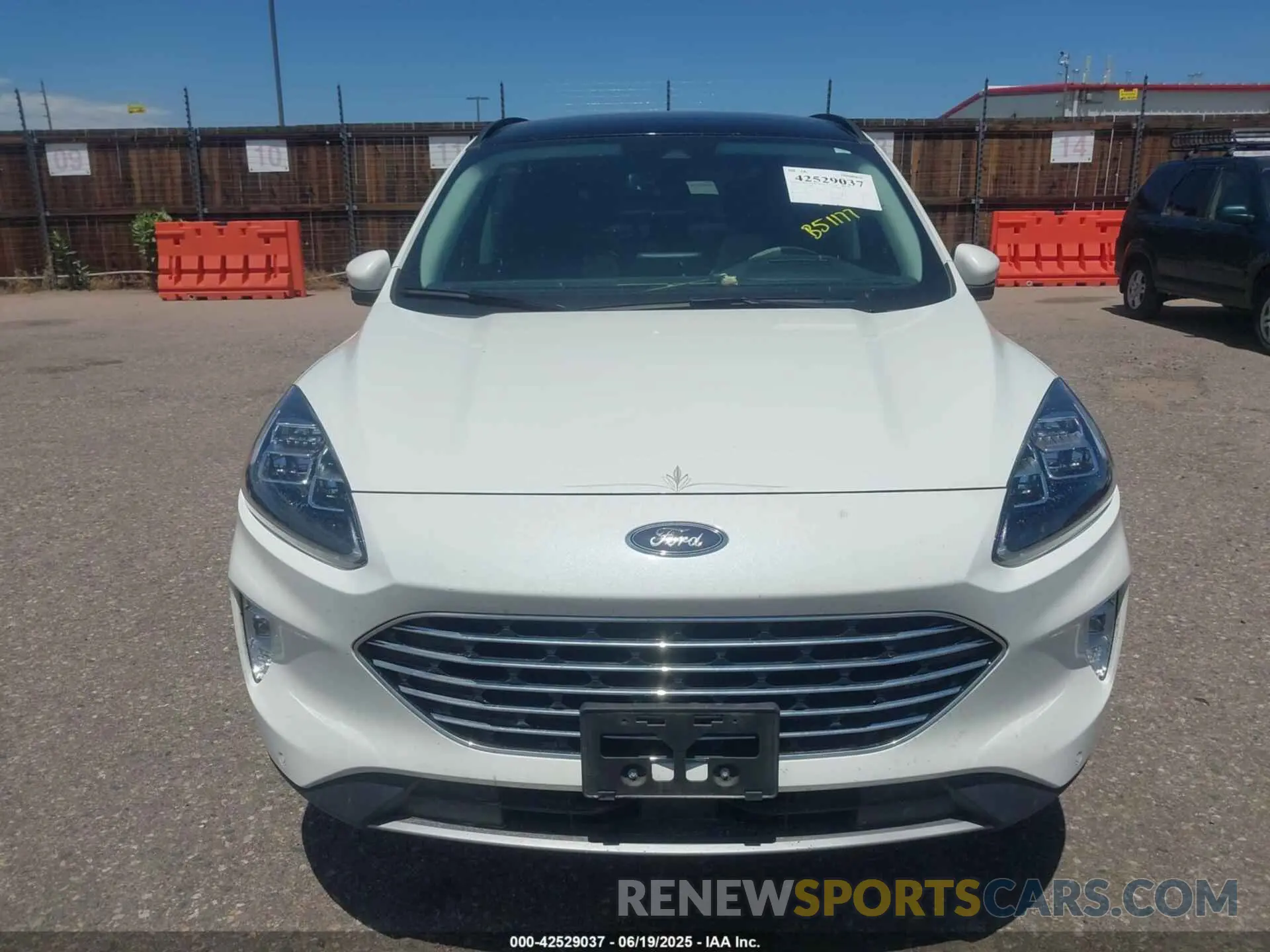 6 fotografías del automóvil dañado 1FMCU9J94NUB51177 FORD ESCAPE 2022
