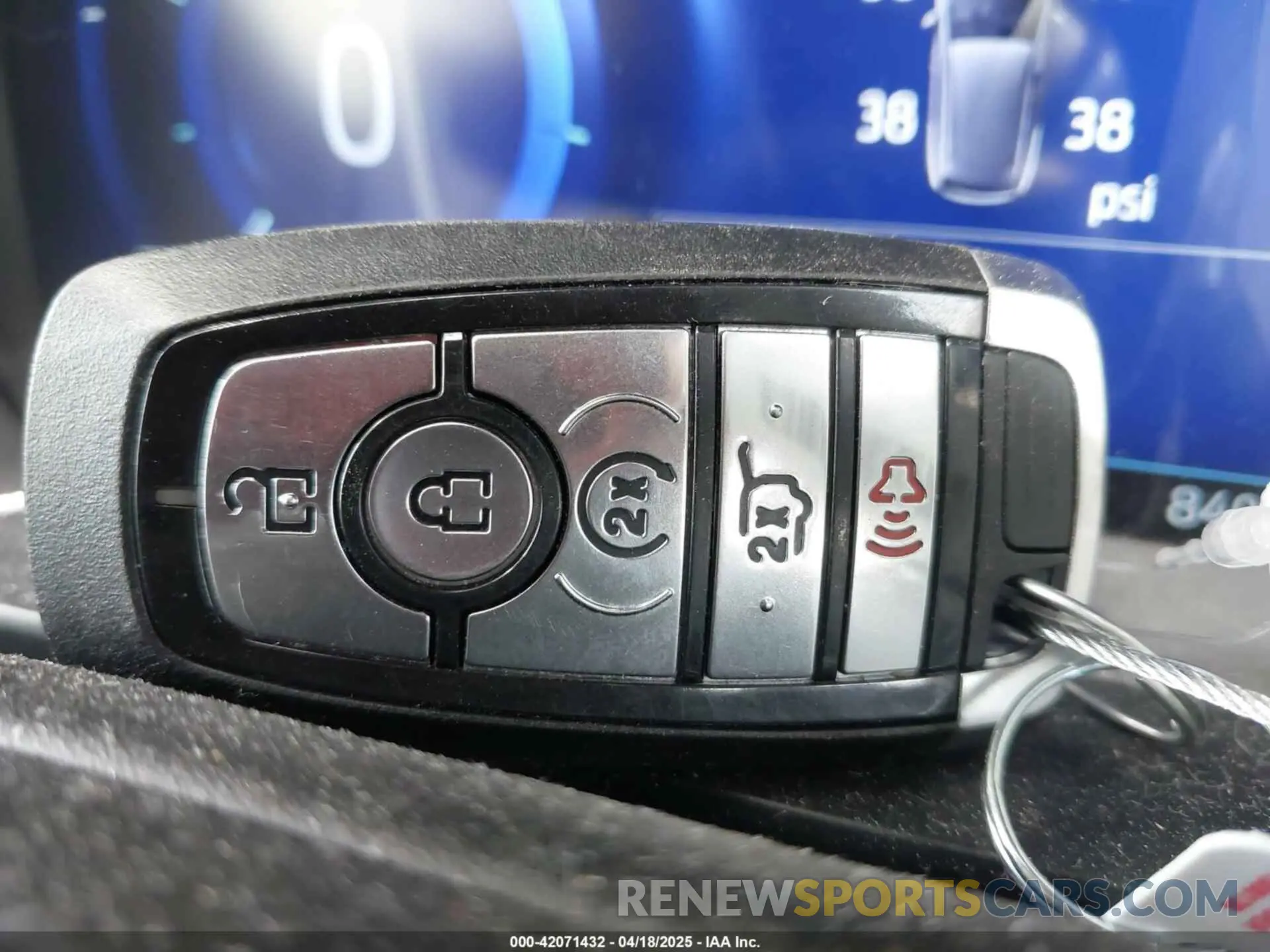 11 fotografías del automóvil dañado 1FMCU9J95NUA87666 FORD ESCAPE 2022