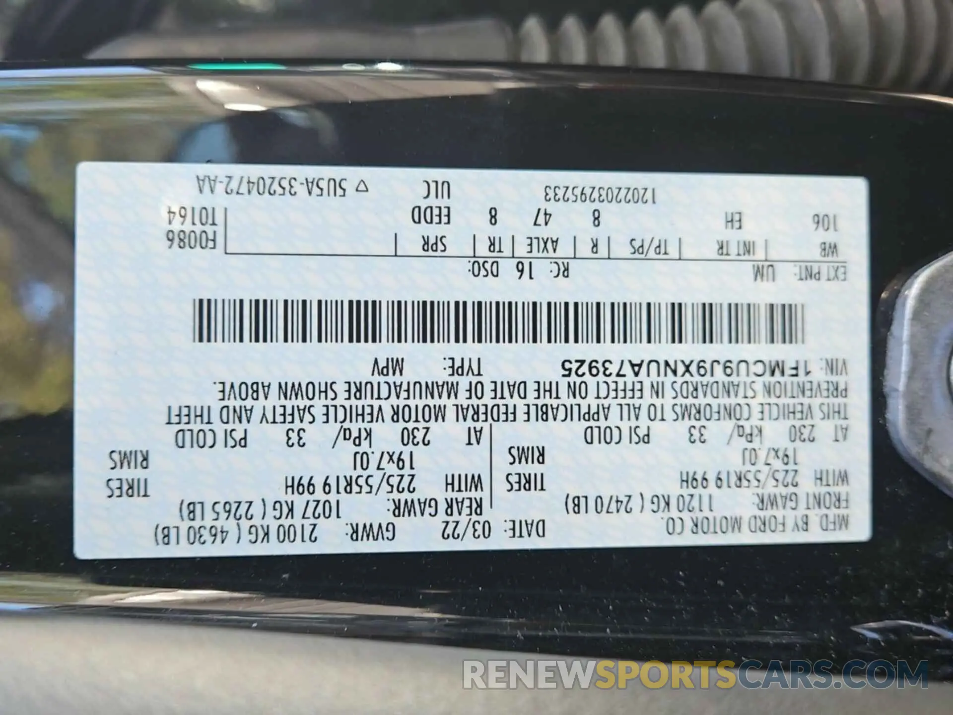 4 fotografías del automóvil dañado 1FMCU9J9XNUA73925 FORD ESCAPE 2022