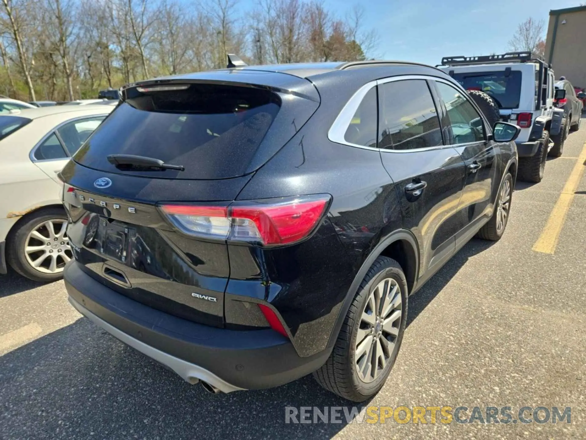 41 fotografías del automóvil dañado 1FMCU9J9XNUA73925 FORD ESCAPE 2022