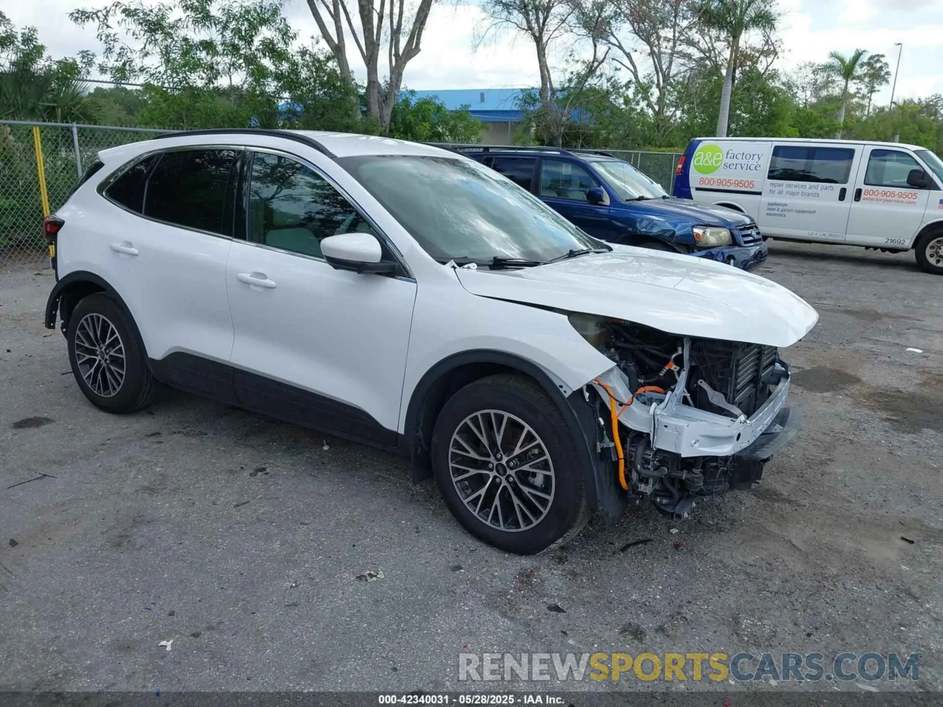 1 fotografías del automóvil dañado 1FMCU0E17PUA76655 FORD ESCAPE 2023